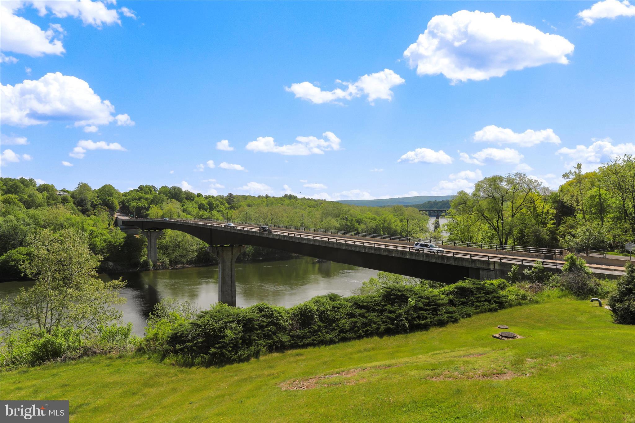 SHEPHERDSTOWN - Residential