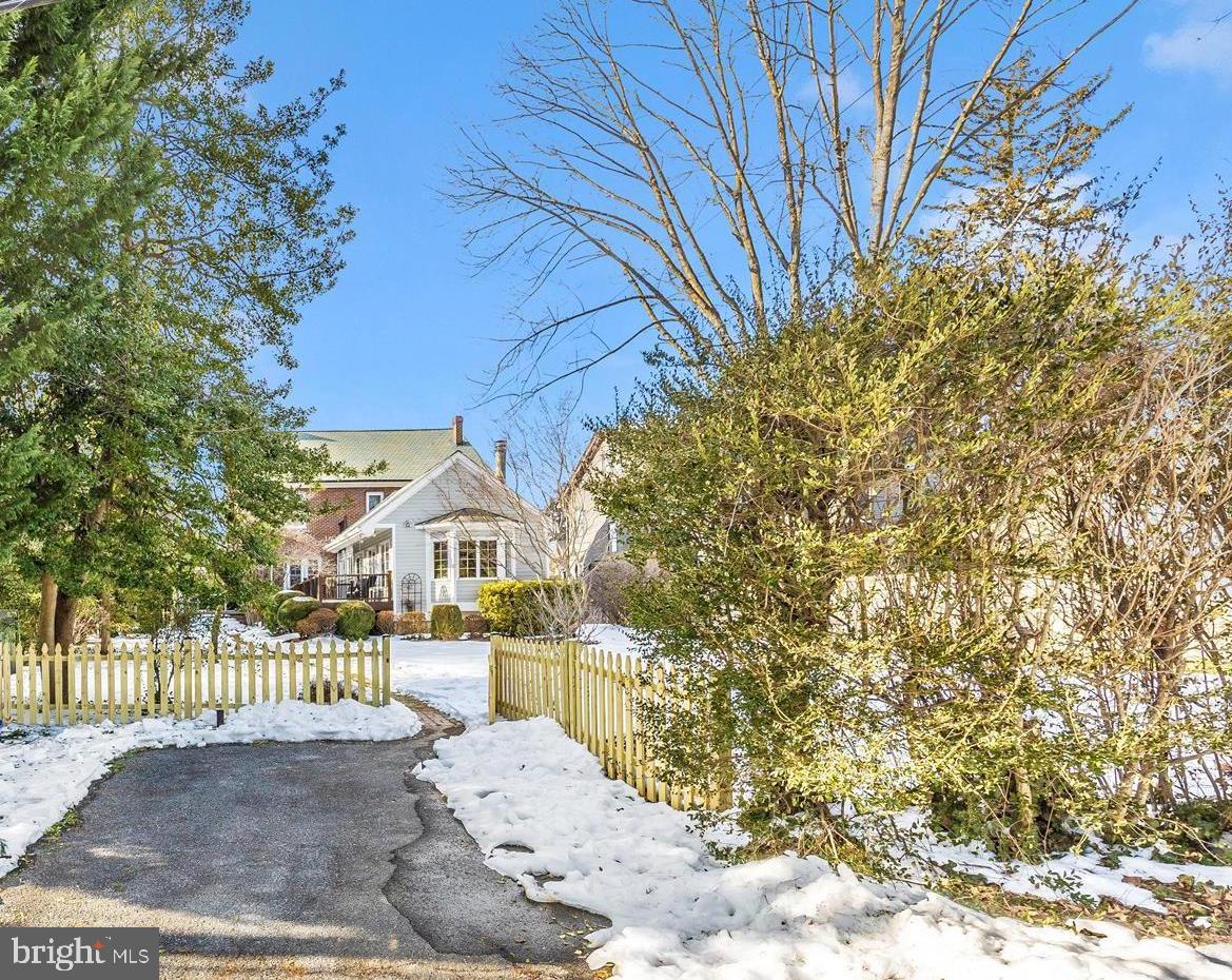 BAKER PARK - Residential