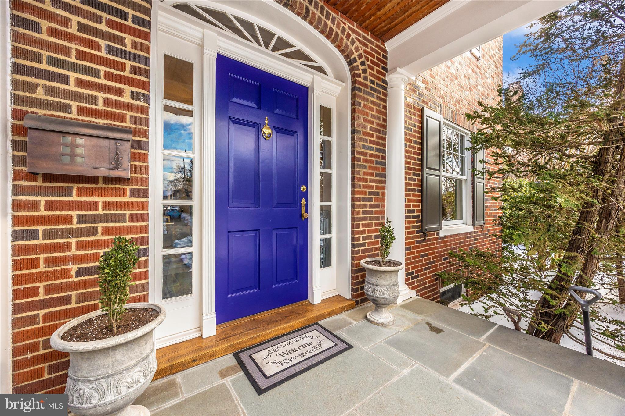 328 LINDBERGH AVENUE