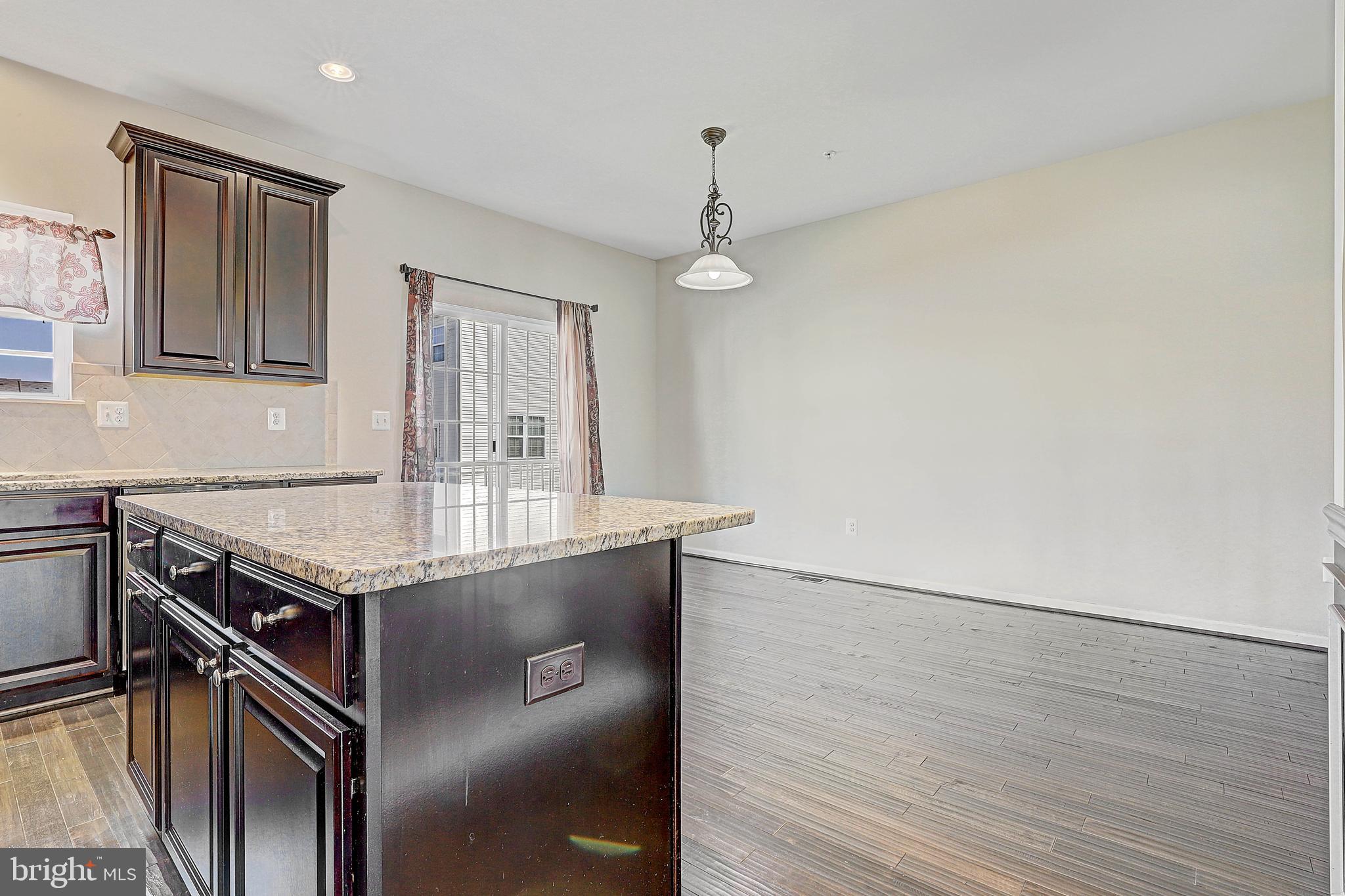 TANYARD SPRINGS - Residential