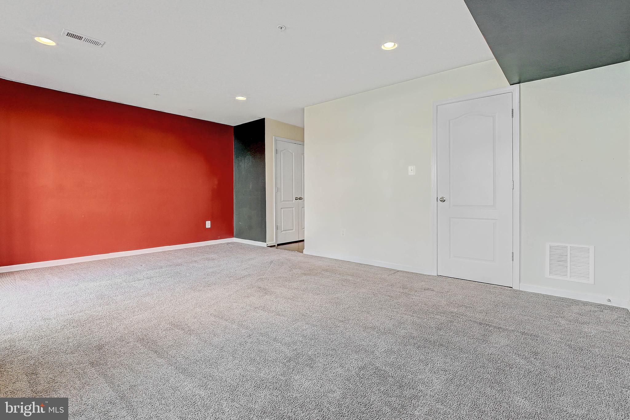 TANYARD SPRINGS - Residential