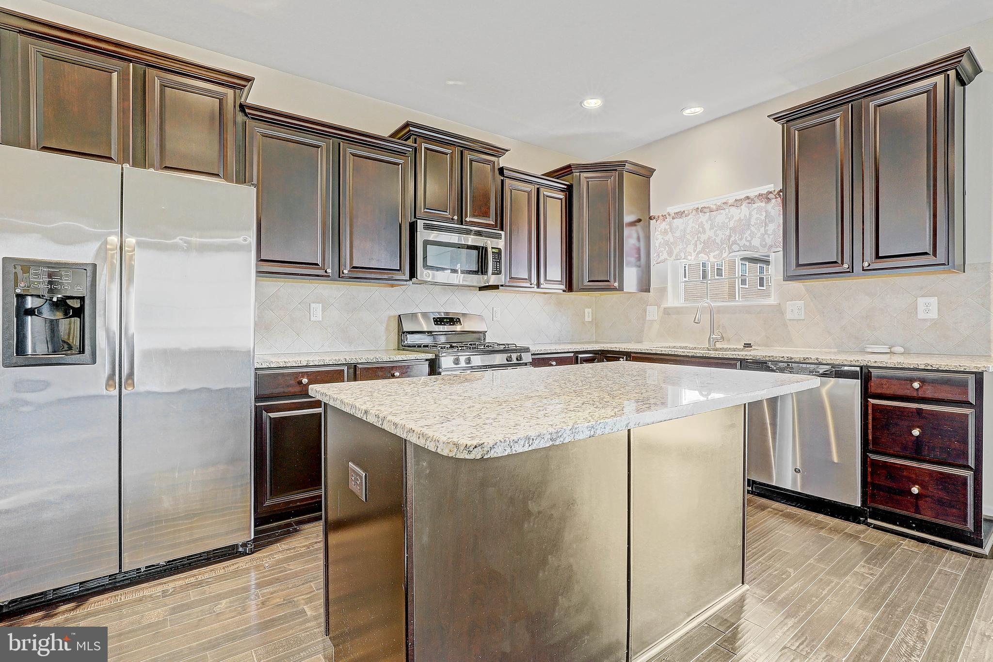 TANYARD SPRINGS - Residential