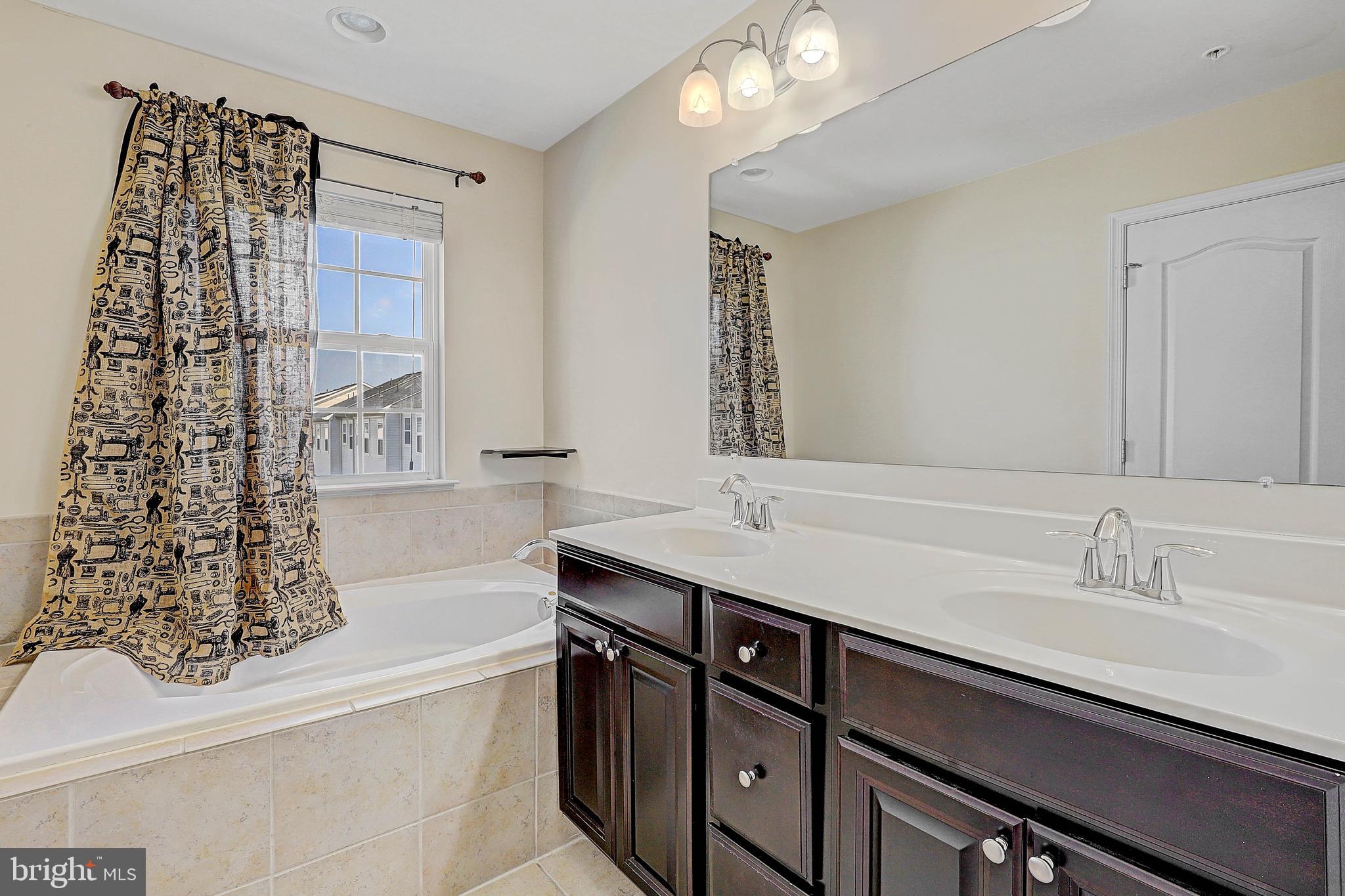 TANYARD SPRINGS - Residential