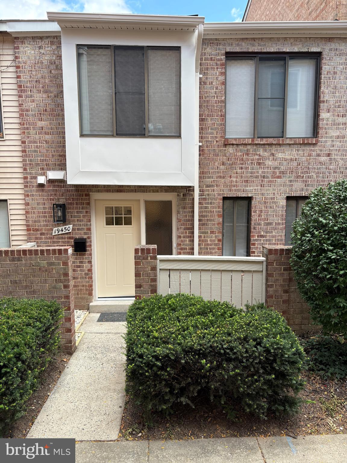 Welcome to this beautifully renovated townhome in Thomas Choice West! This charming home offers a spacious primary bedroom with walk-in closet and custom-built shelves with lots of room for hanging and folded clothes. The second bedroom offers new flooring and spacious closet. The bathroom has been remodeled with new plumbing and electric fixtures. The main level offers an open-concept kitchen with quartz countertops & full backsplash, all new stainless-steel appliances, and tasteful laminate flooring throughout the entire house.
Other improvements include new hot water heater, new indoor & outdoor HVAC unit, all new lighting and plumbing fixtures, all new electric outlets and switches, all new plumbing valves and attractive stone & mulch landscaping, new gutters, downspouts & soffits, wrapped aluminum trim, new front door & light fixture,
Conveniently located near, shopping centers, restaurants, recreational facilities, major commuter
routes and public transportation.