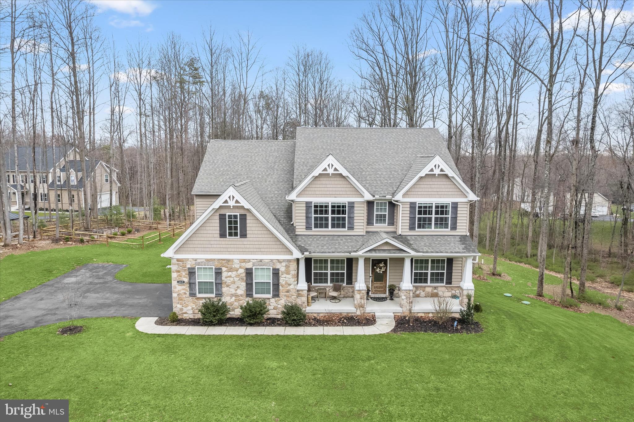 TEMPLES DELIGHT - Residential