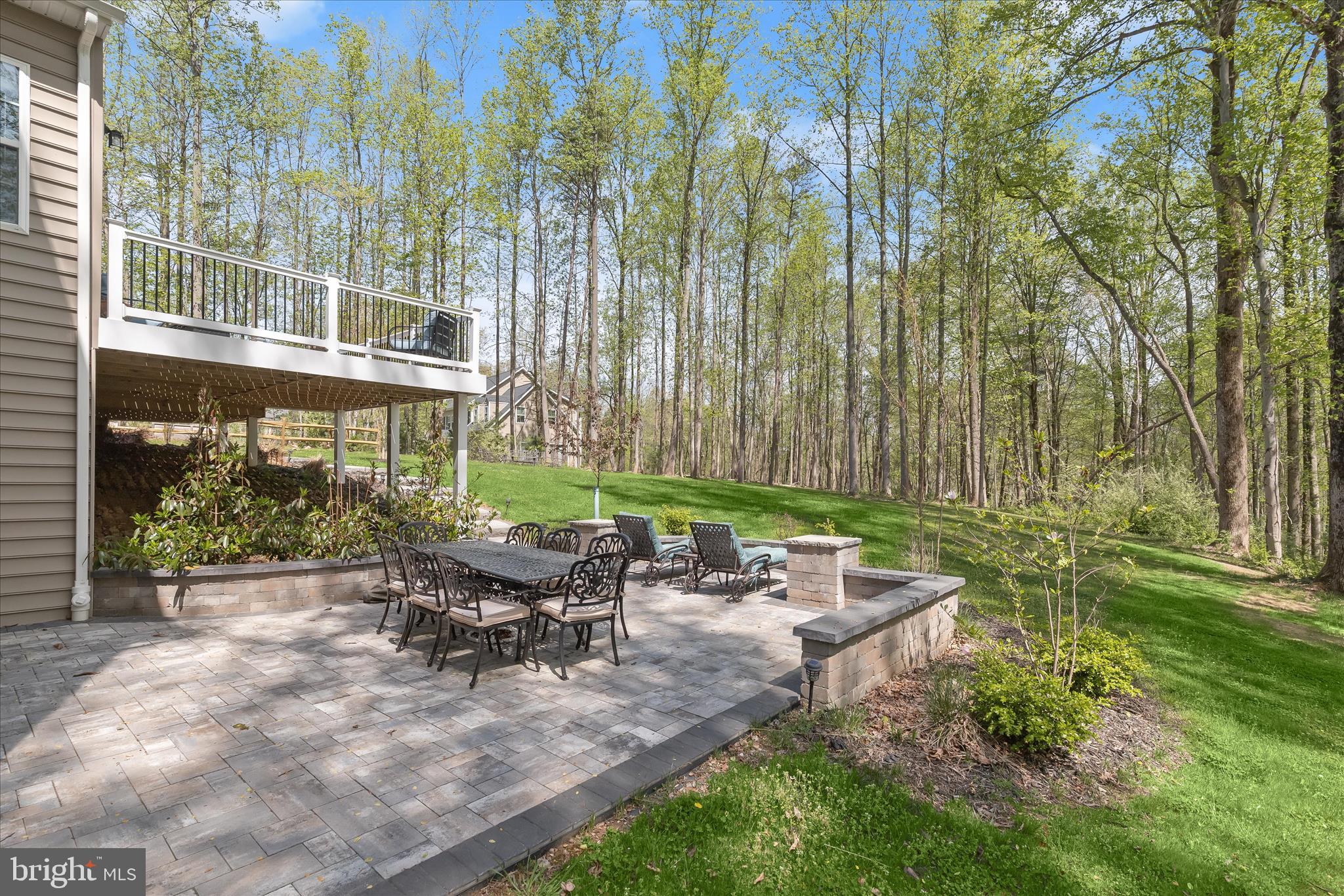 TEMPLES DELIGHT - Residential