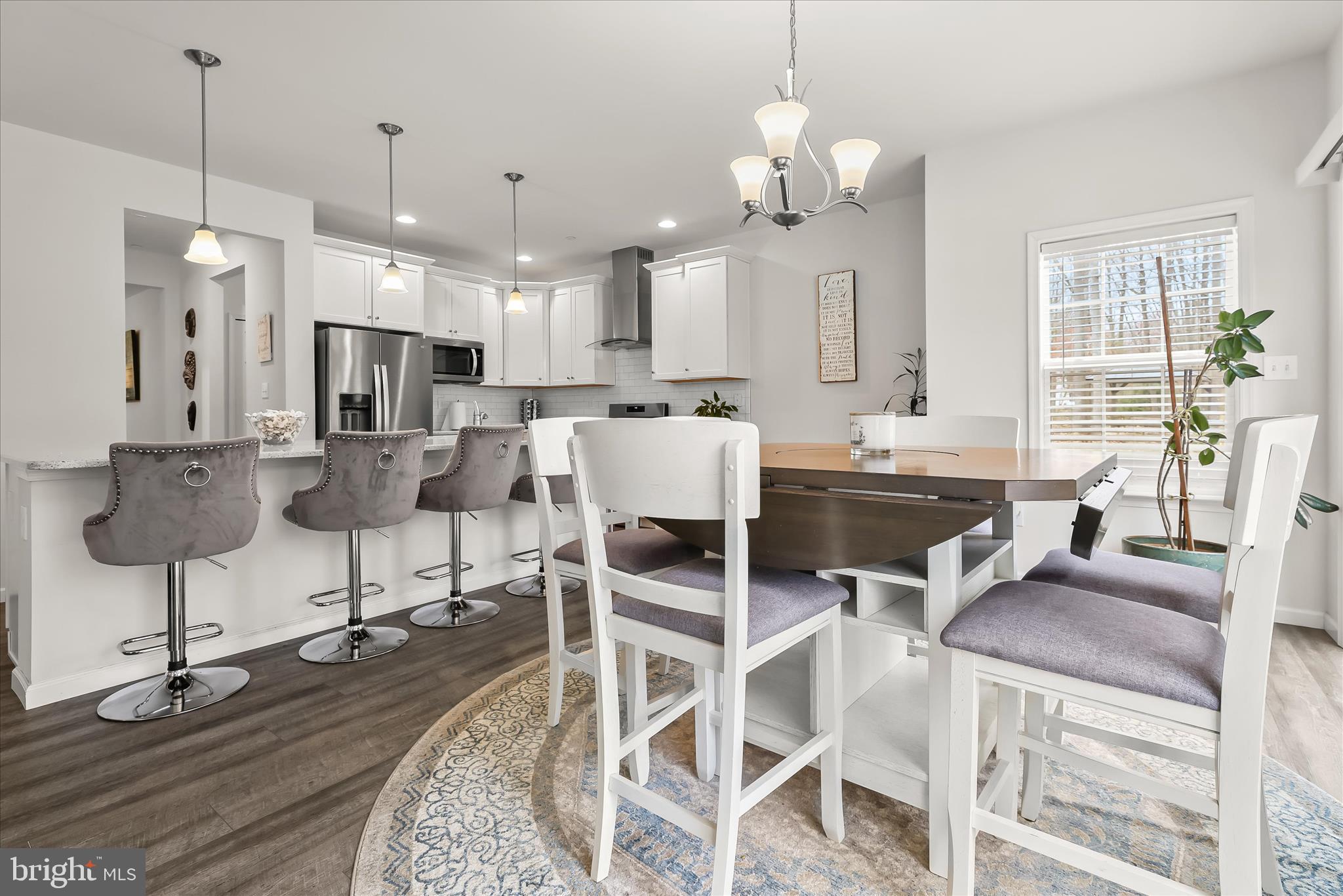 TEMPLES DELIGHT - Residential