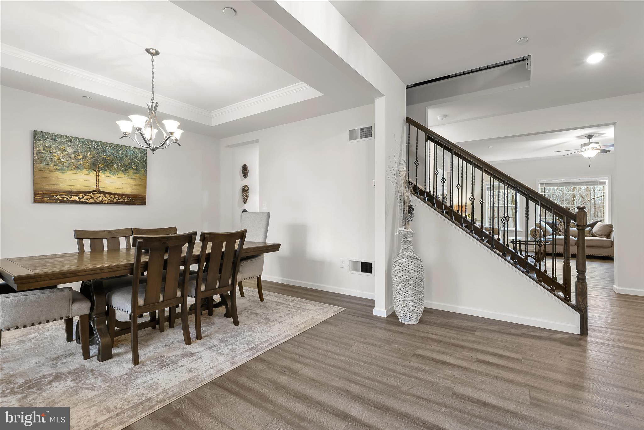 TEMPLES DELIGHT - Residential