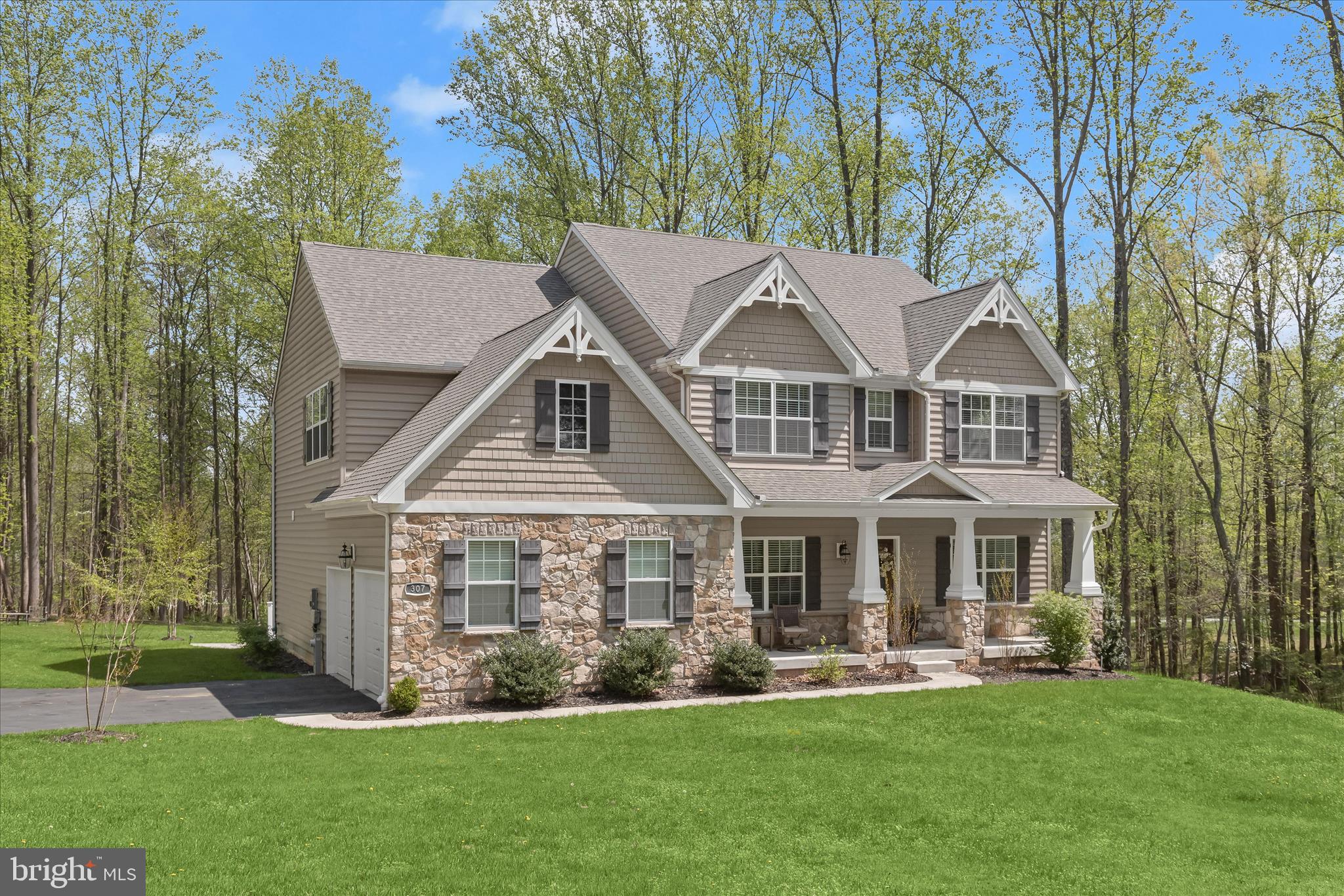 TEMPLES DELIGHT - Residential