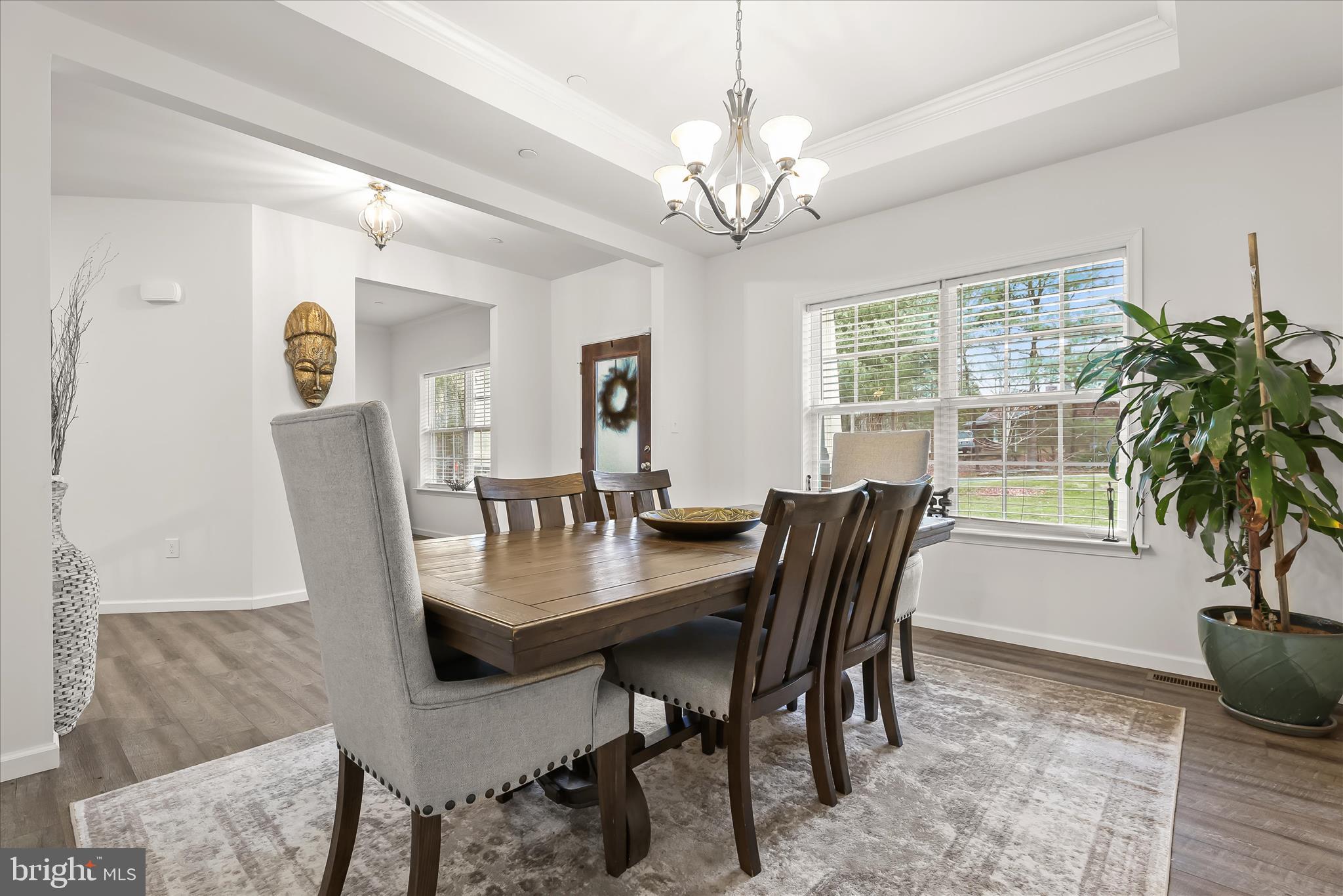 TEMPLES DELIGHT - Residential