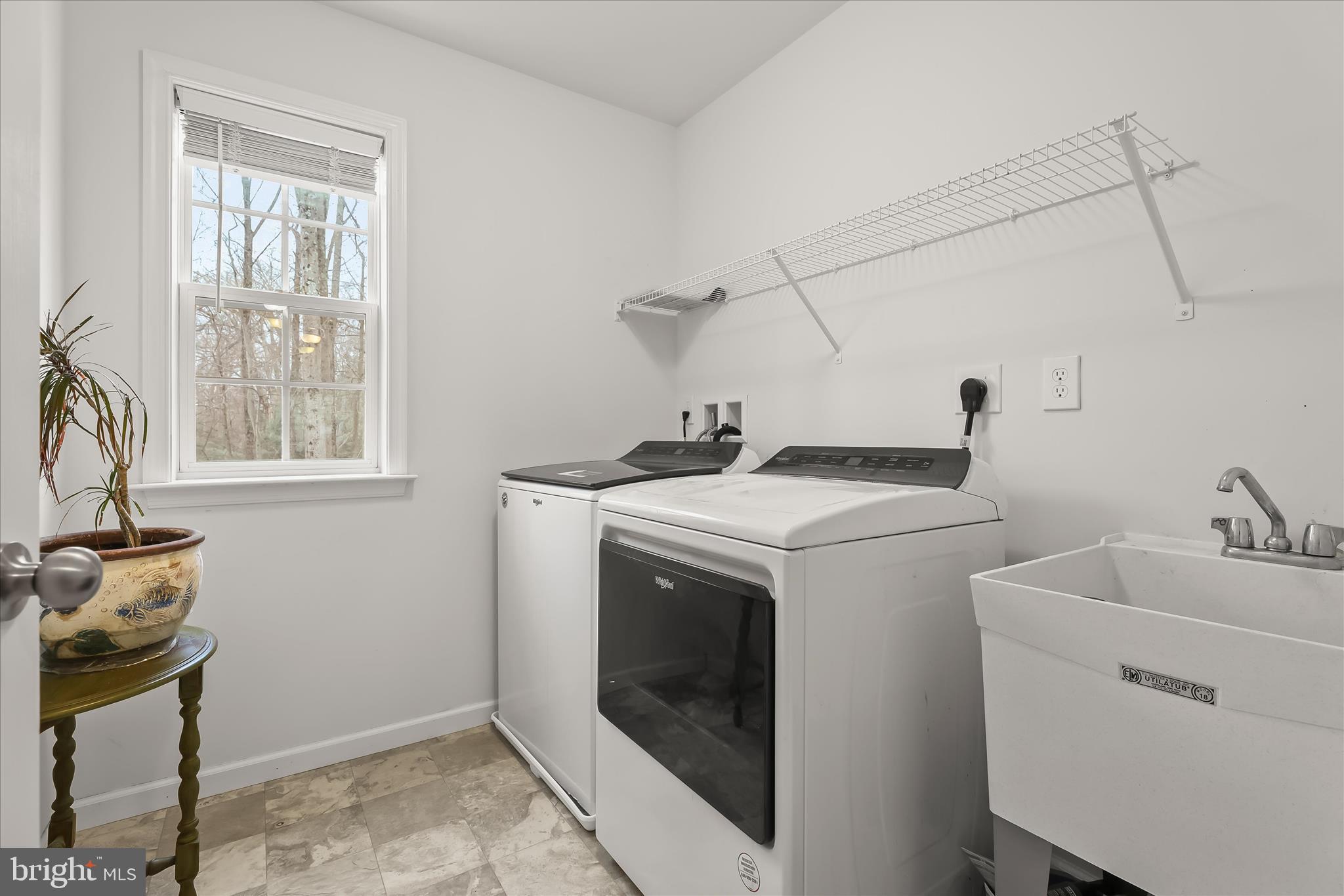 TEMPLES DELIGHT - Residential