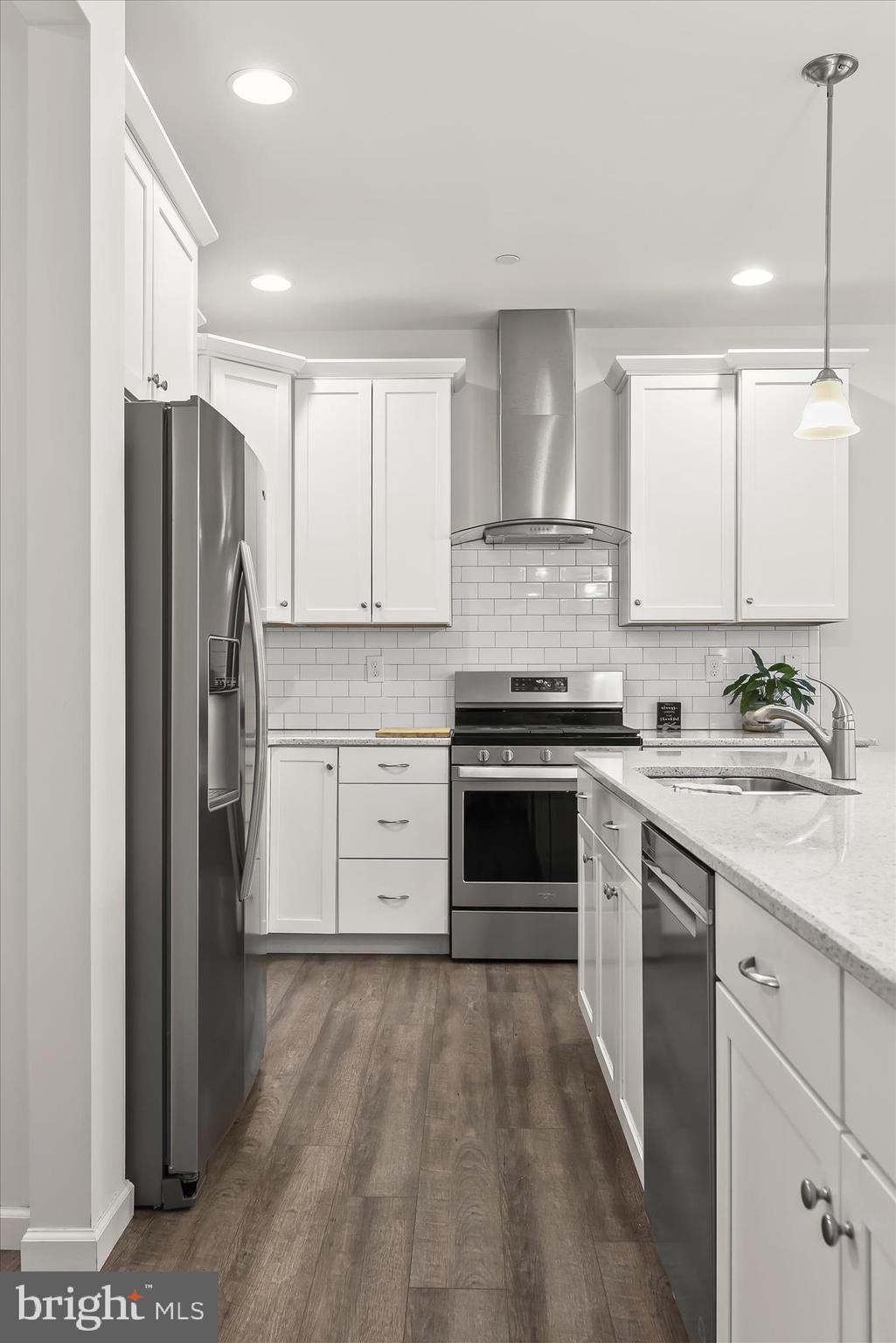 TEMPLES DELIGHT - Residential