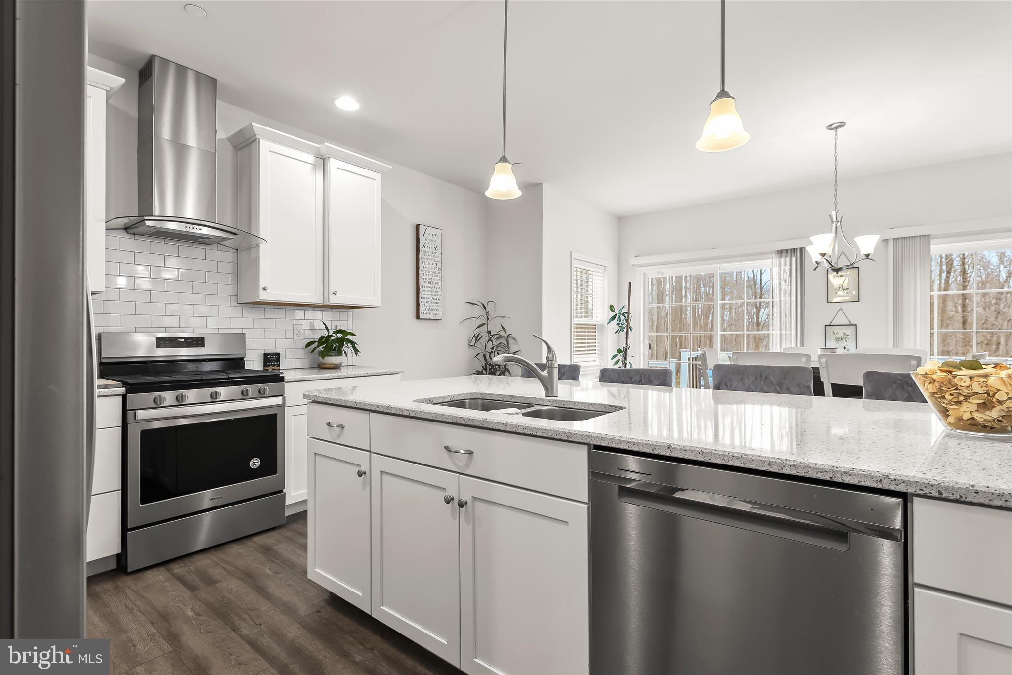 TEMPLES DELIGHT - Residential