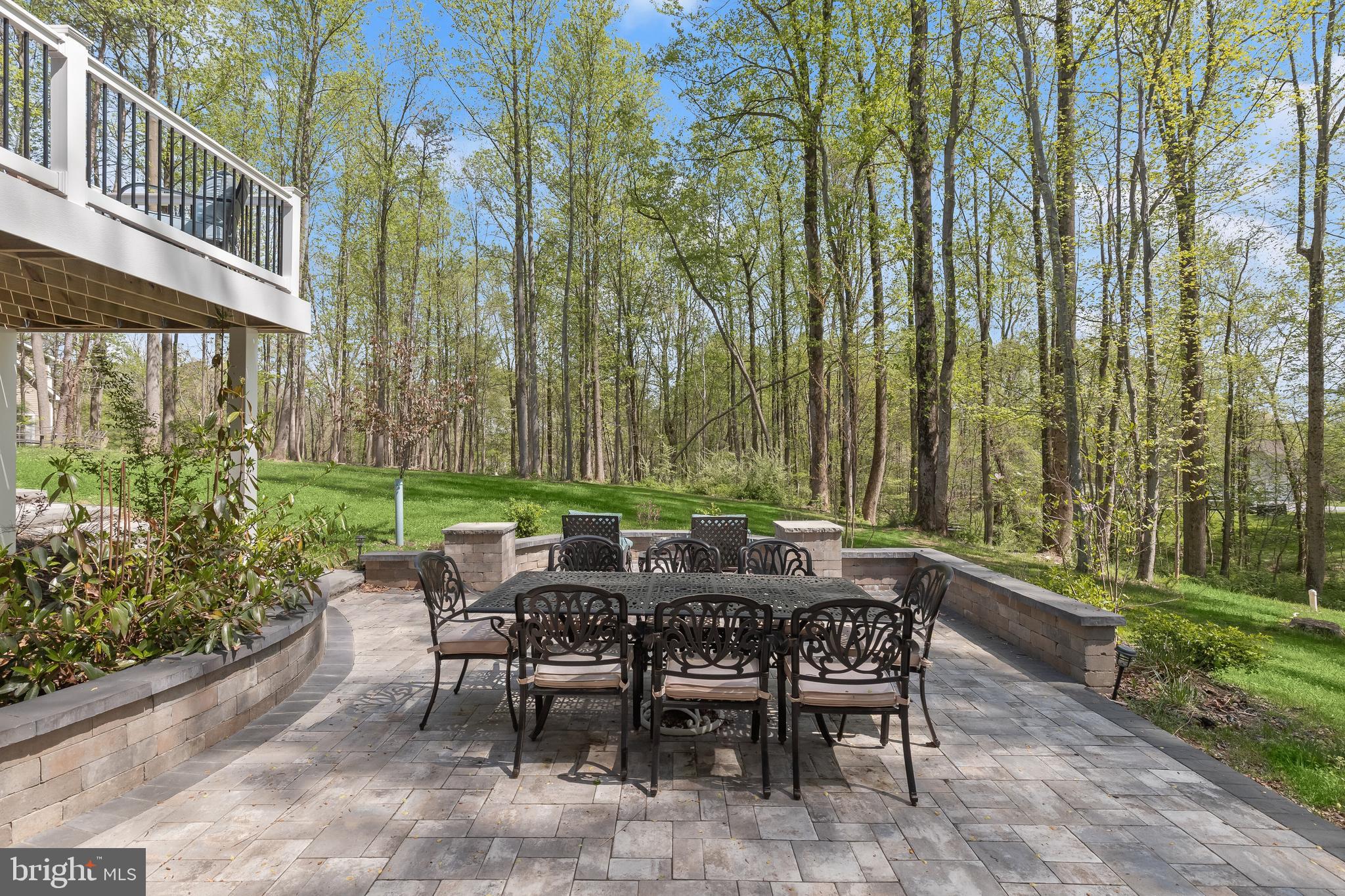 TEMPLES DELIGHT - Residential