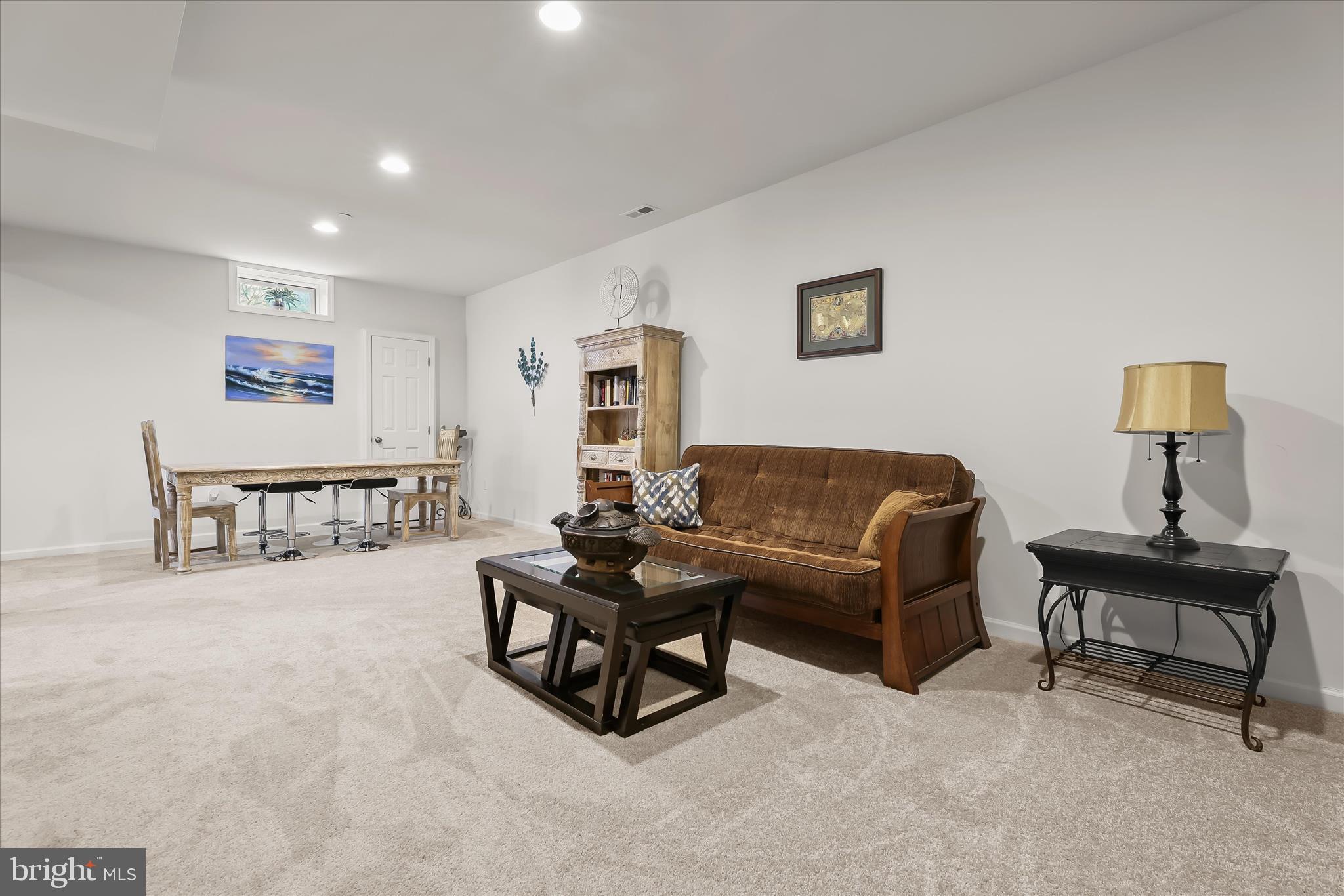 TEMPLES DELIGHT - Residential