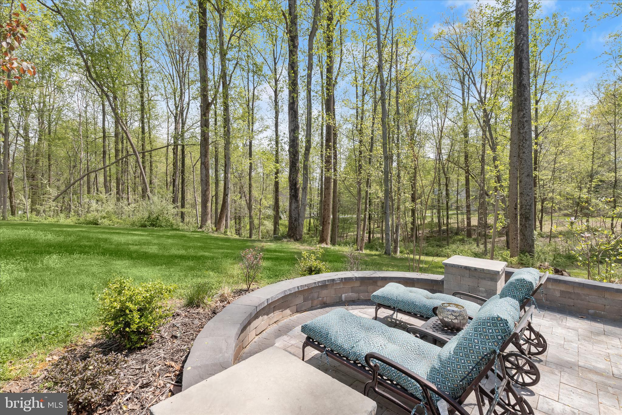 TEMPLES DELIGHT - Residential