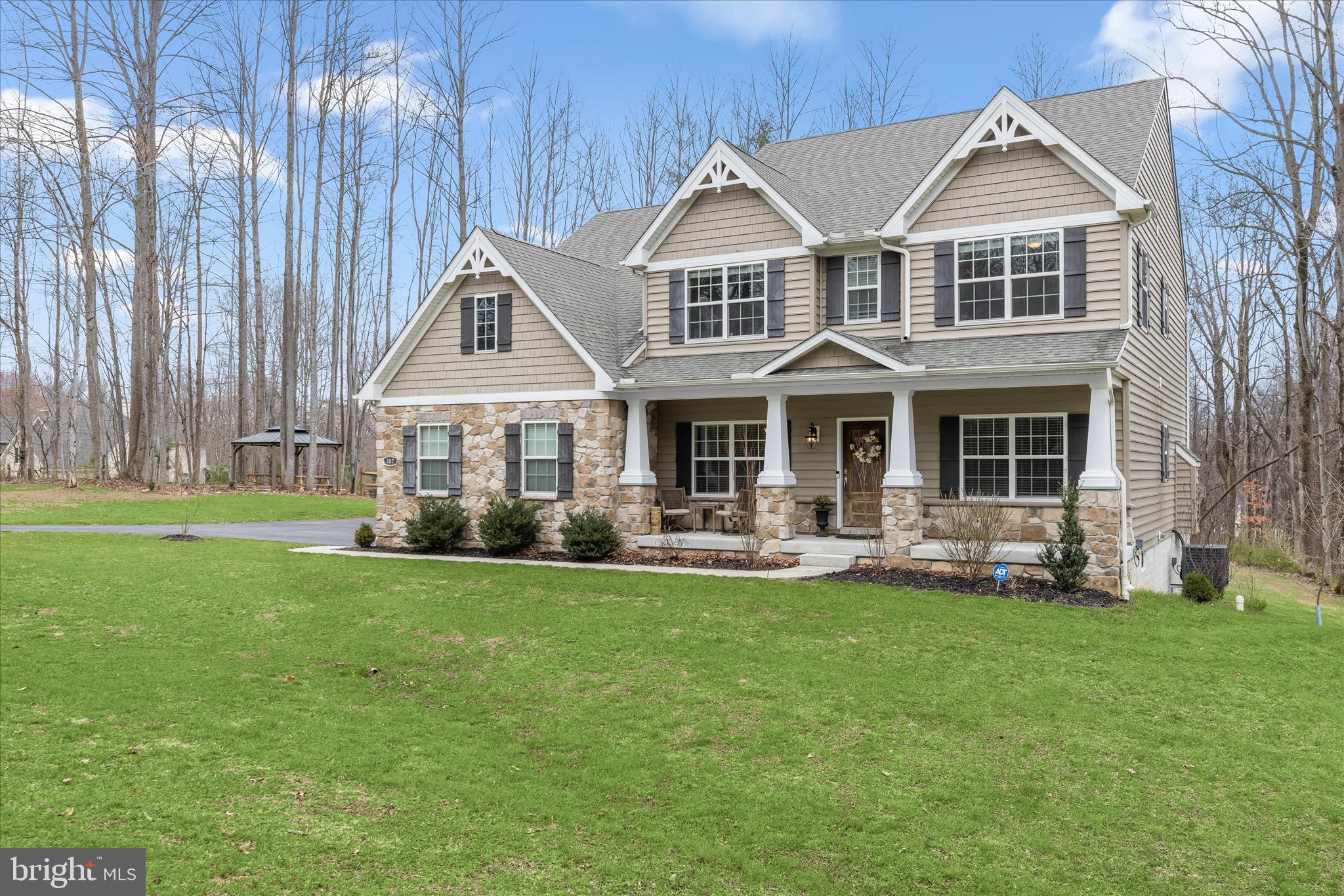 TEMPLES DELIGHT - Residential