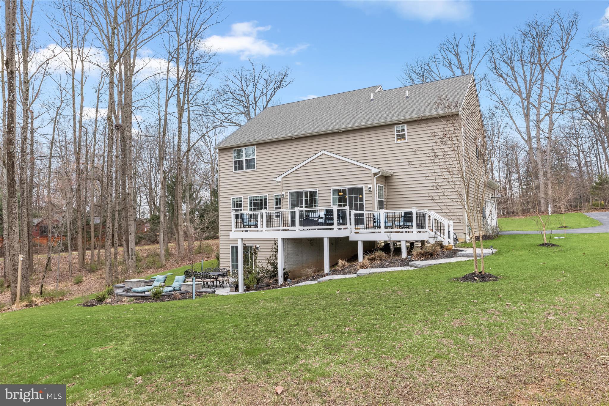 TEMPLES DELIGHT - Residential