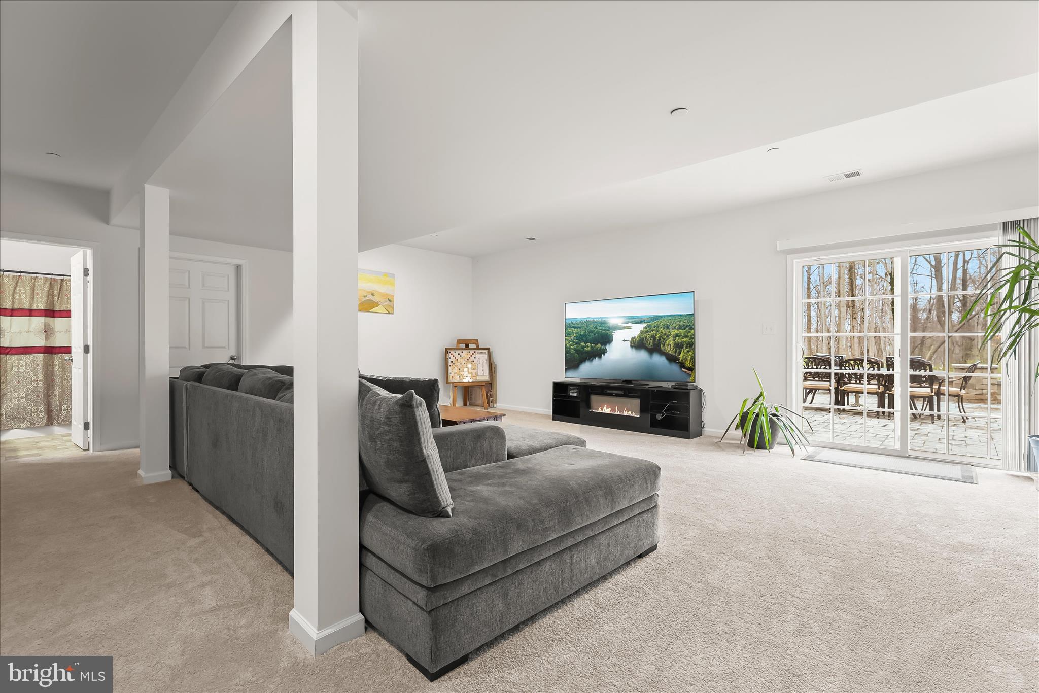 TEMPLES DELIGHT - Residential