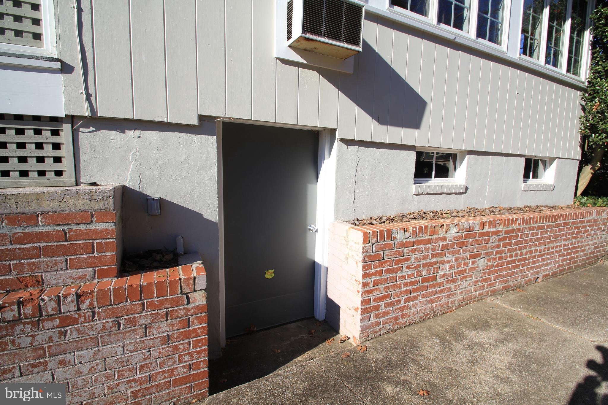 ROSEMONT - Residential Lease