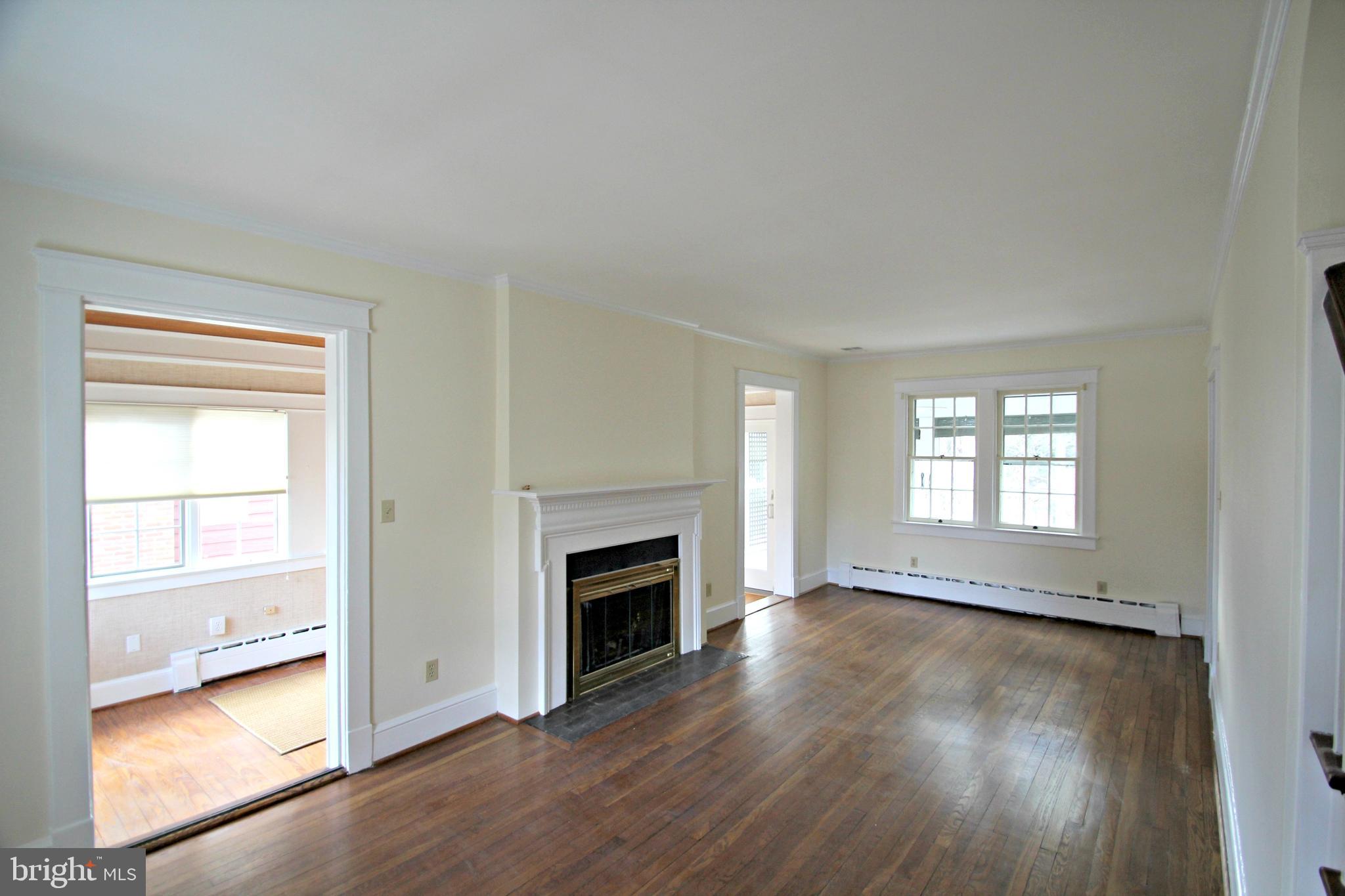 ROSEMONT - Residential Lease