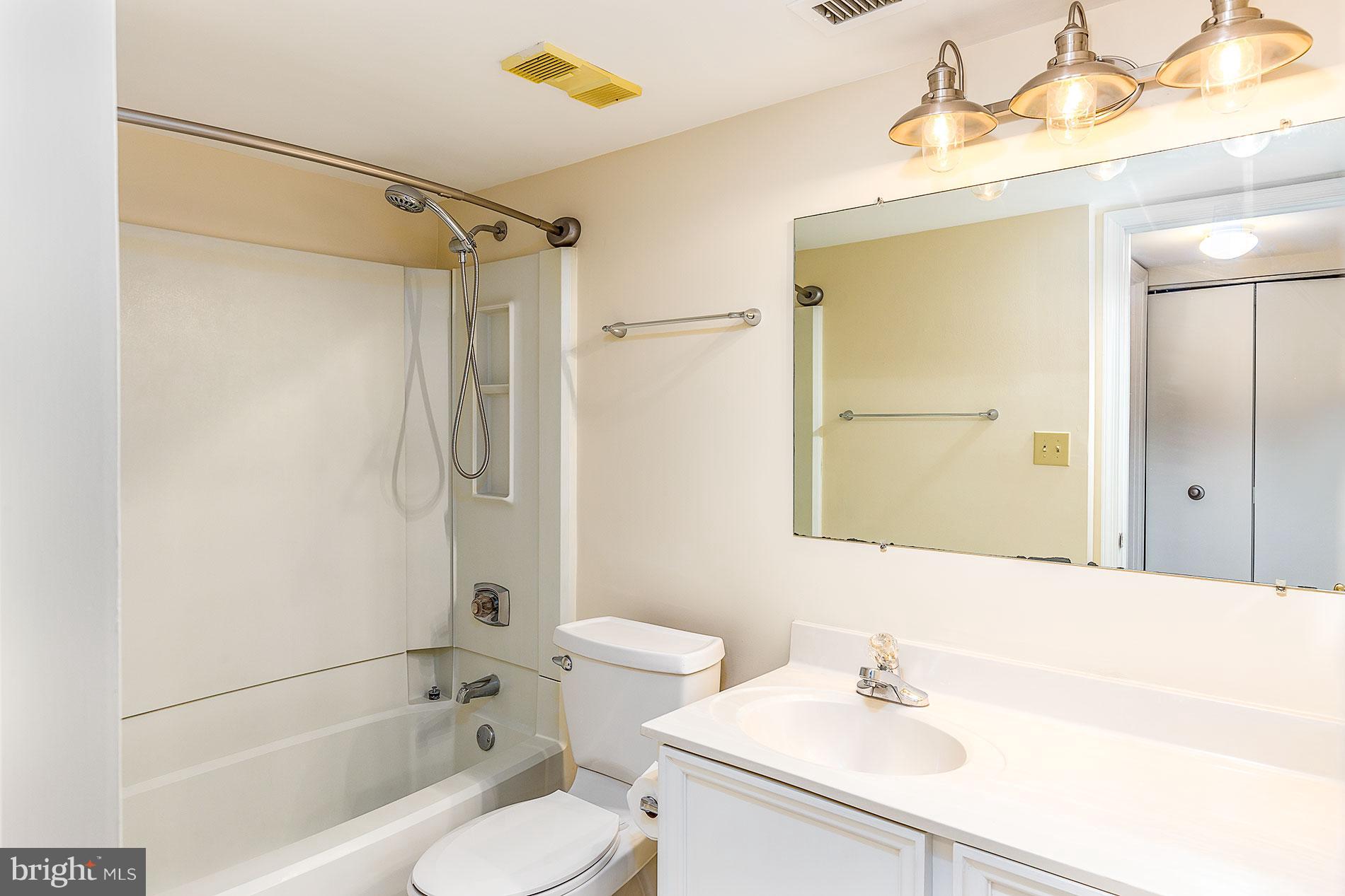 BURKE COVE - Residential Lease