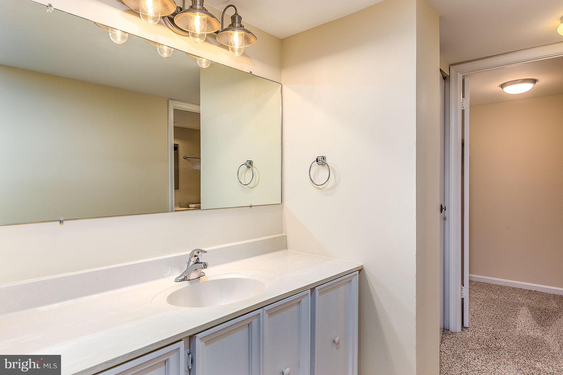 BURKE COVE - Residential Lease