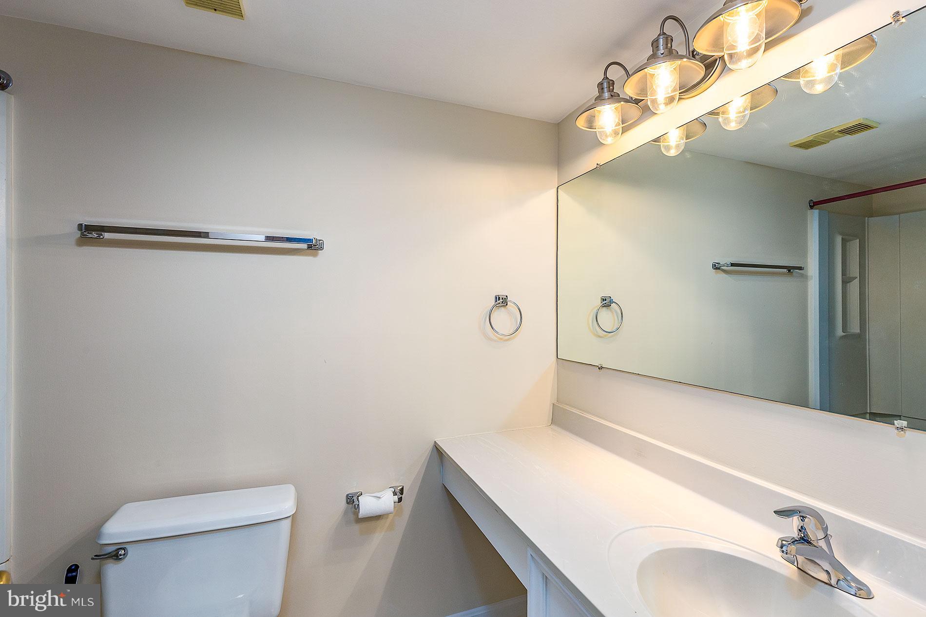 BURKE COVE - Residential Lease