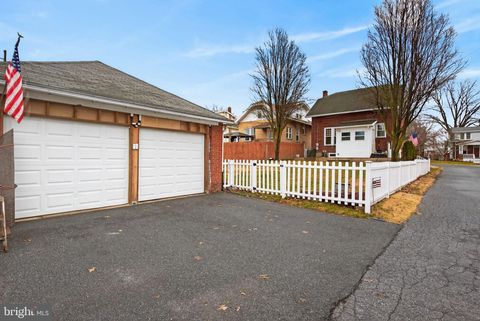 Tiny photo for 15 Spruce Street, MIDDLETOWN, PA 17057 (MLS # PADA2057306)