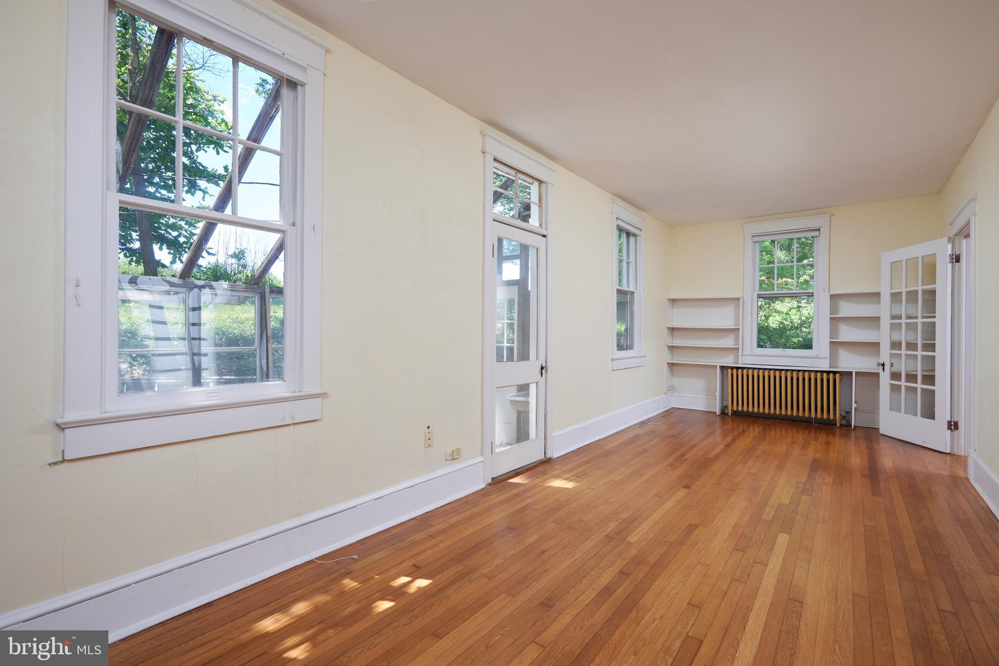 BARNESVILLE - Residential