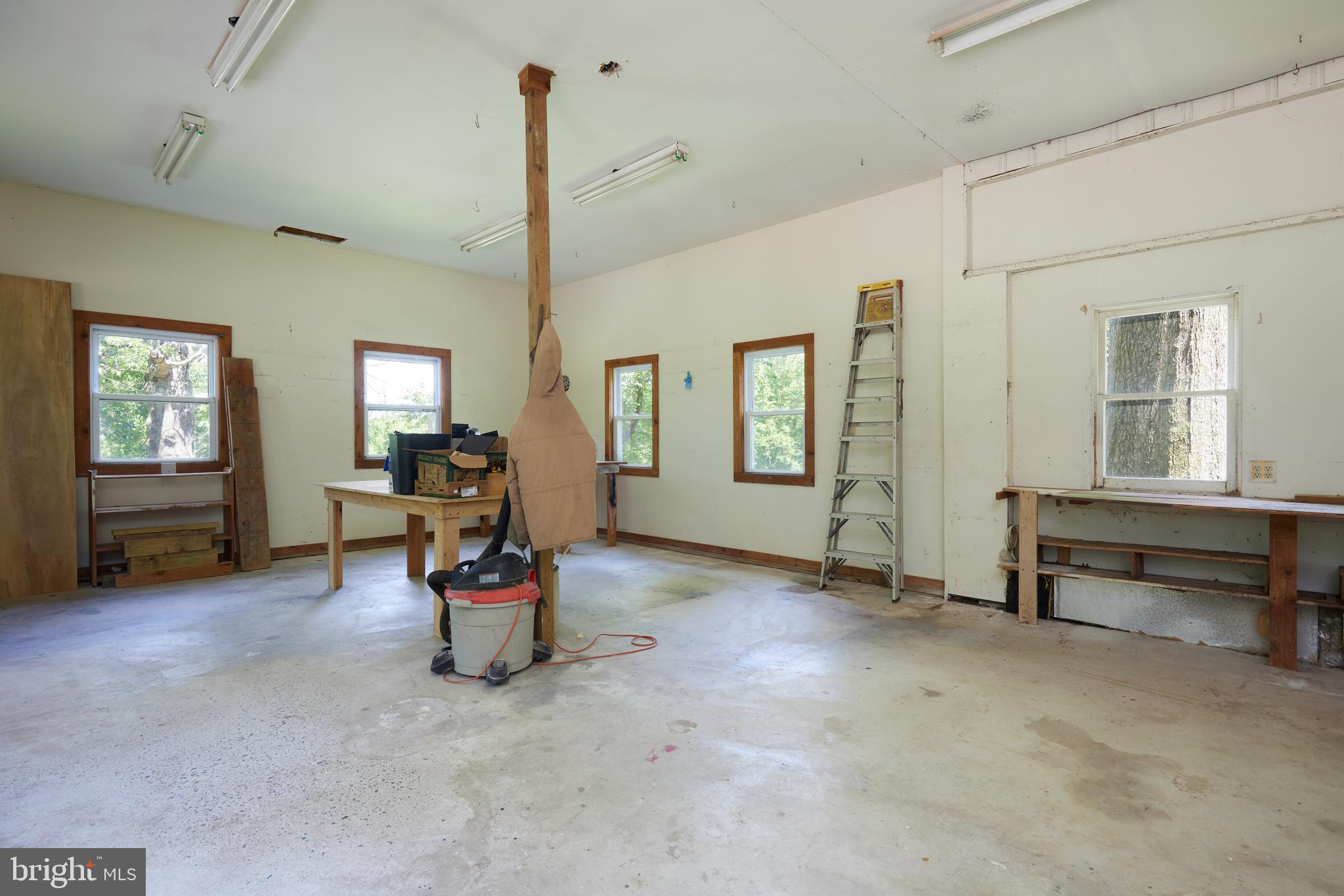 BARNESVILLE - Residential