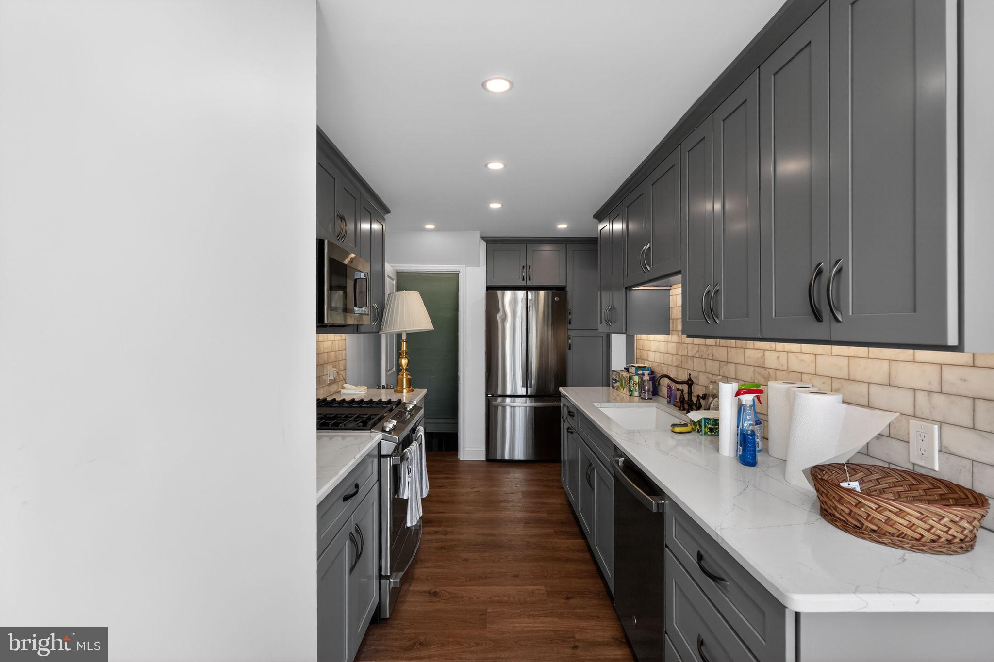 BRYN MAWR - Residential