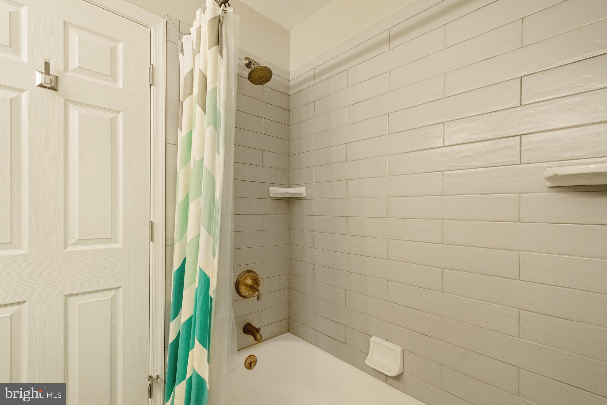 LOCH HAVEN BEACH - Residential