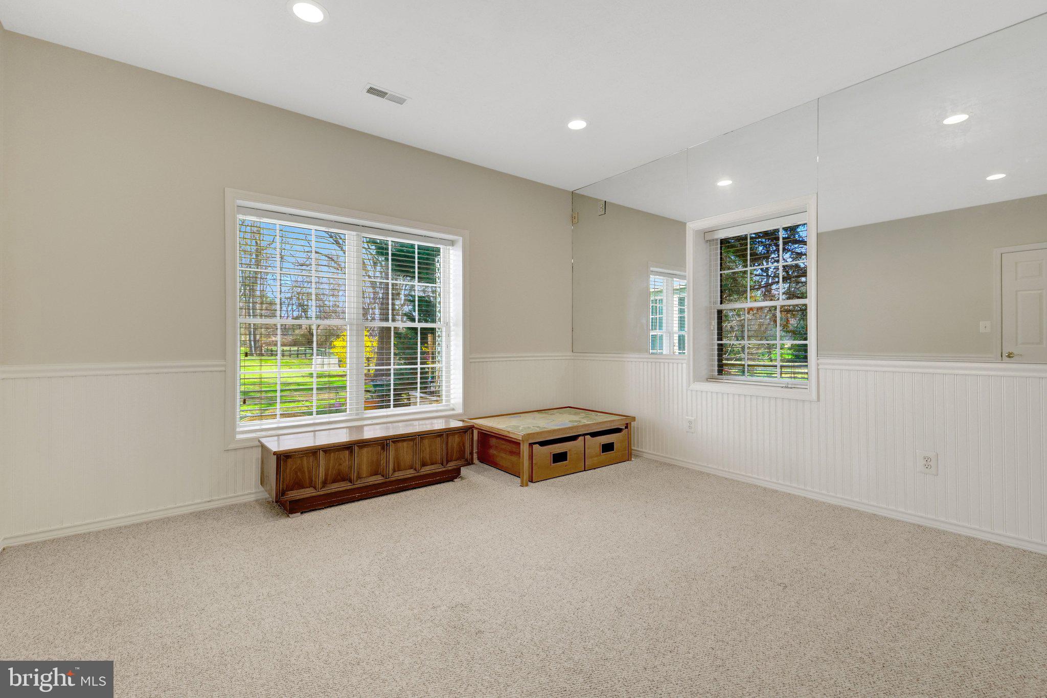 SPRING LAKE - Residential