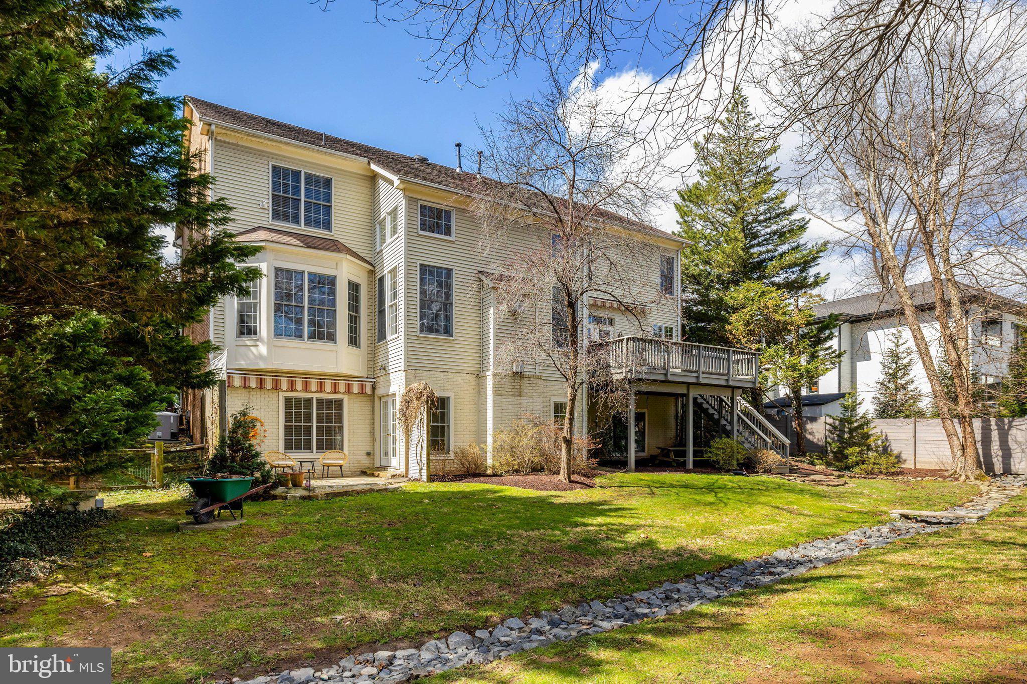 SPRING LAKE - Residential