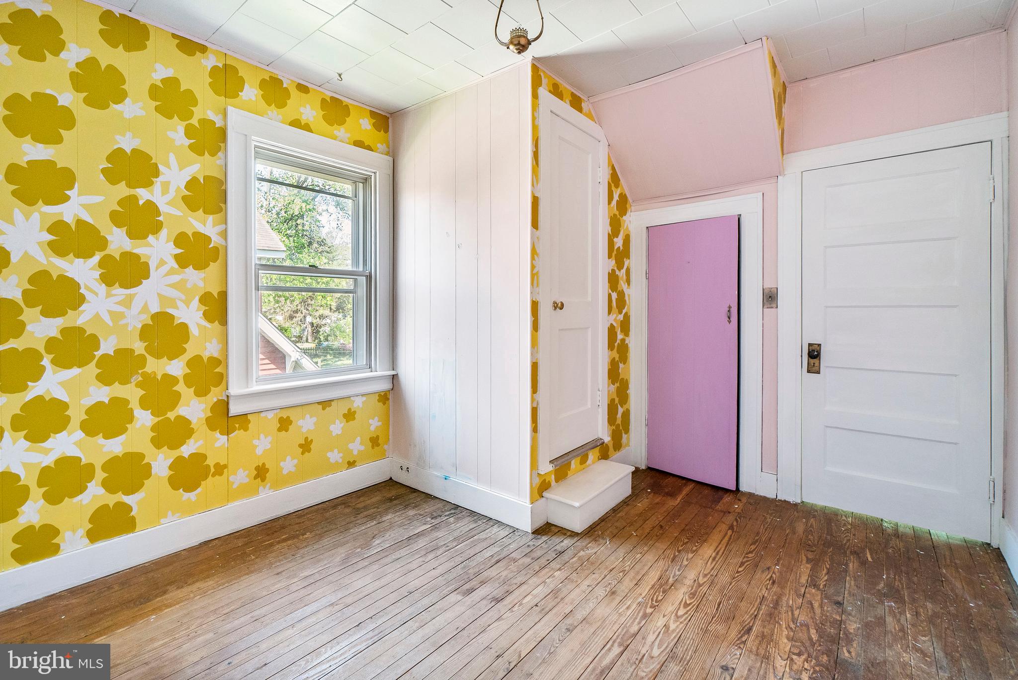 LAKE WALKER - Residential