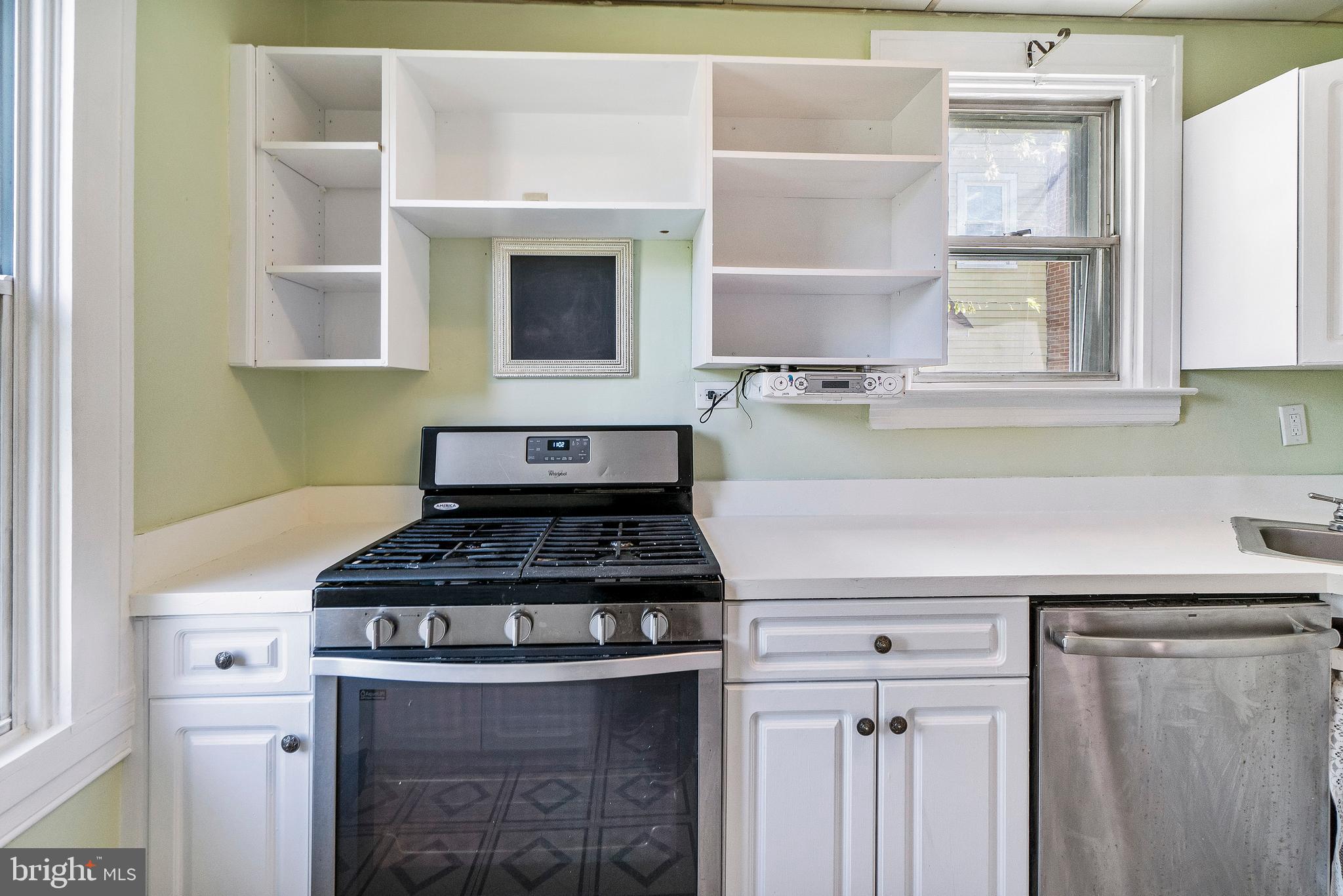 LAKE WALKER - Residential