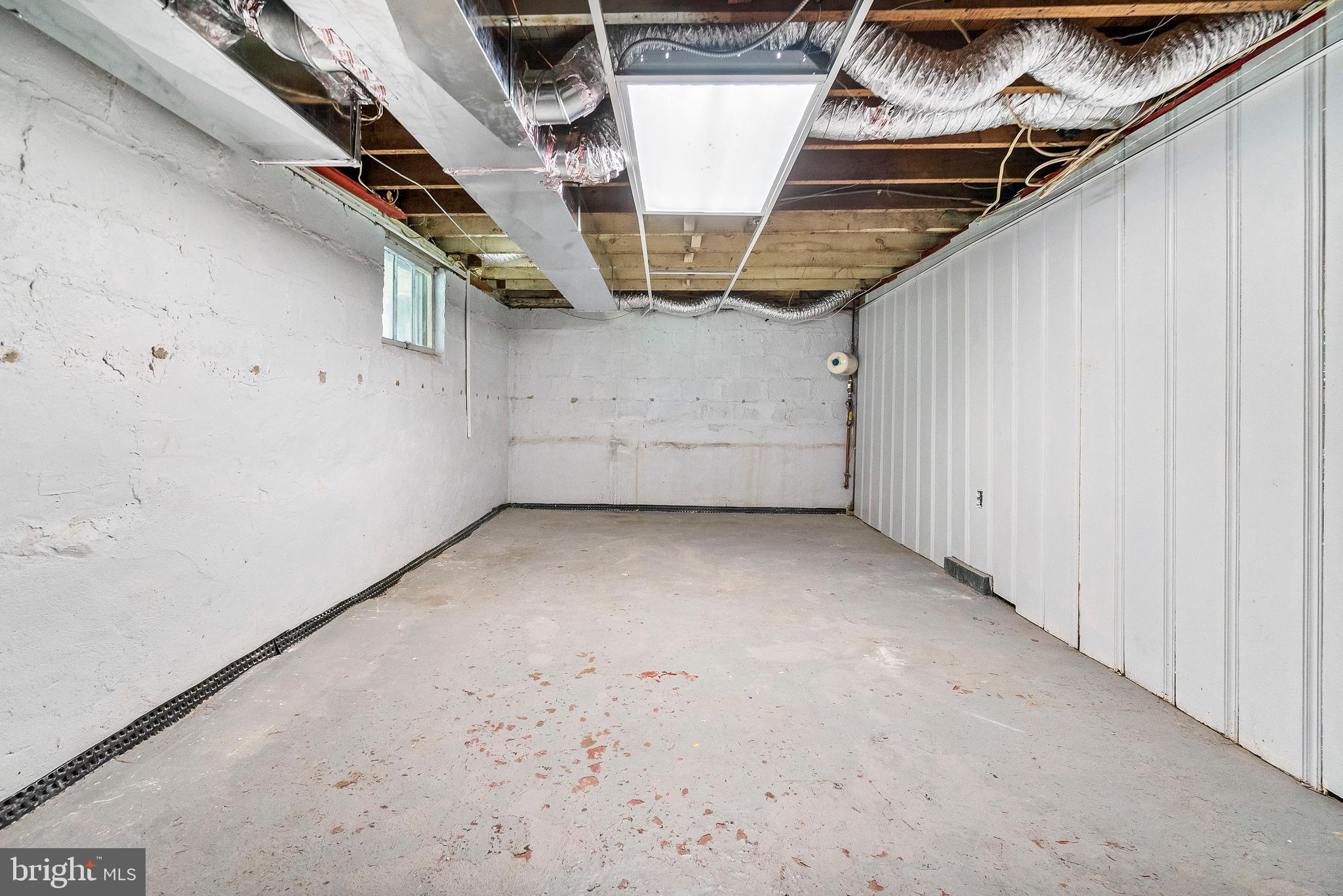 LAKE WALKER - Residential