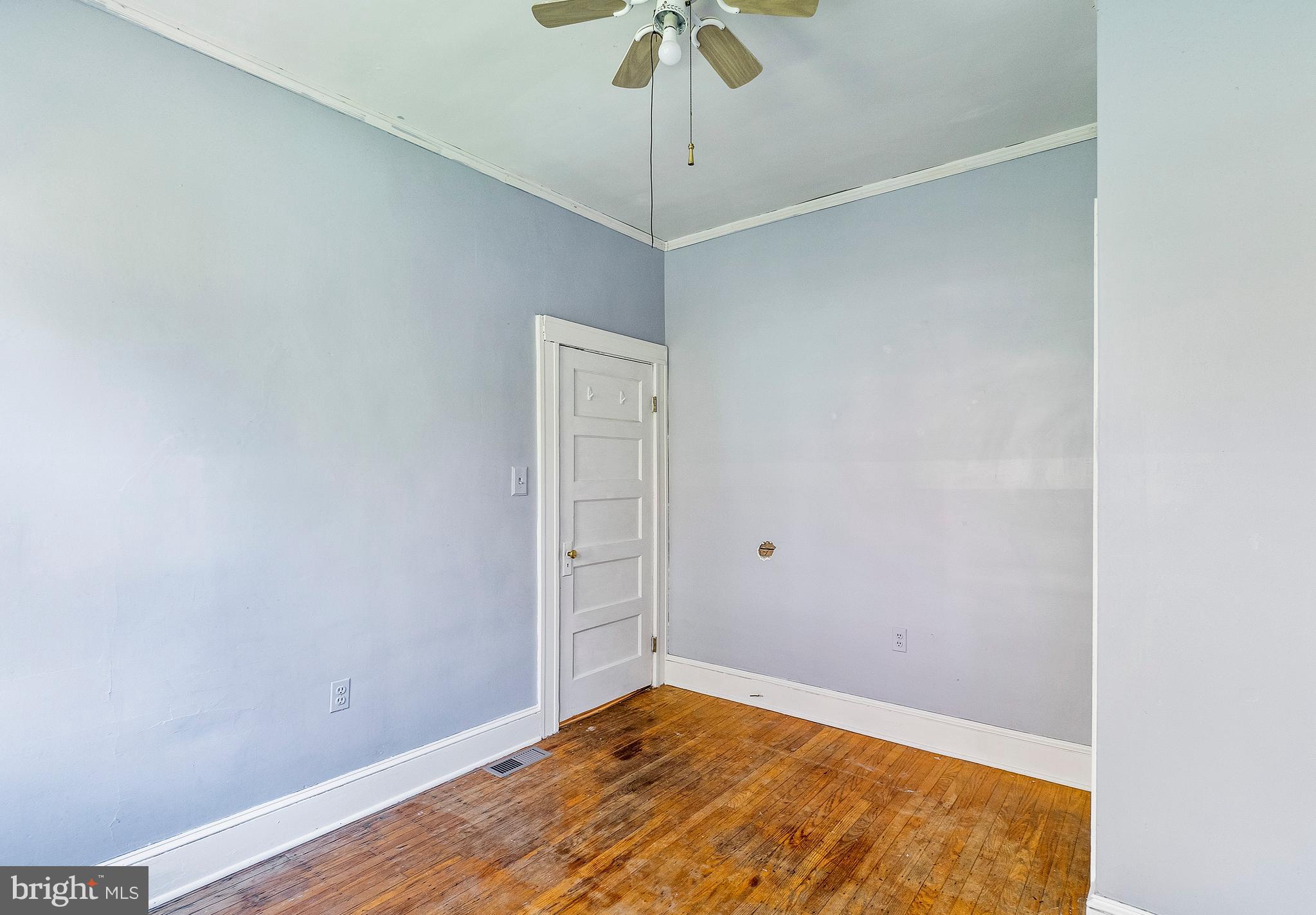 LAKE WALKER - Residential