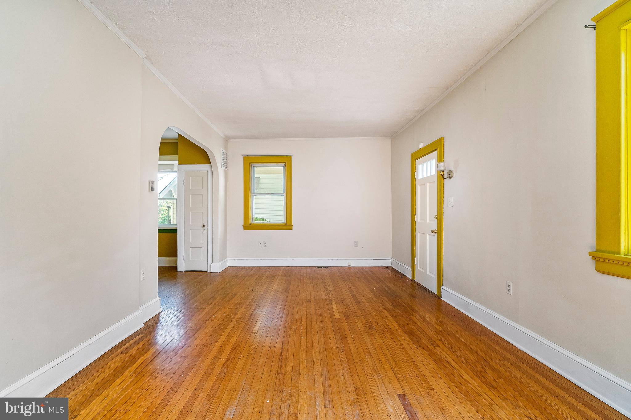 LAKE WALKER - Residential