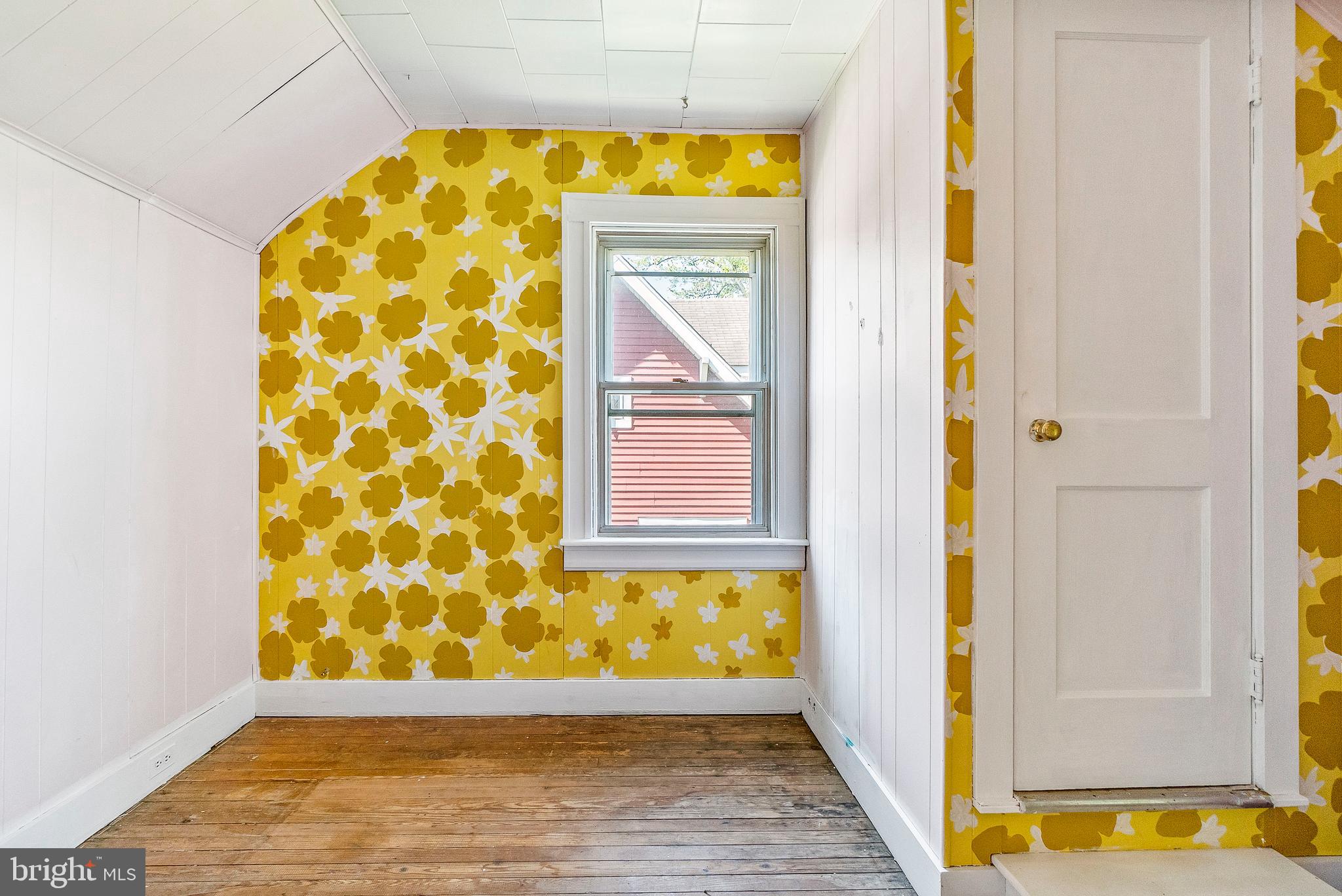 LAKE WALKER - Residential