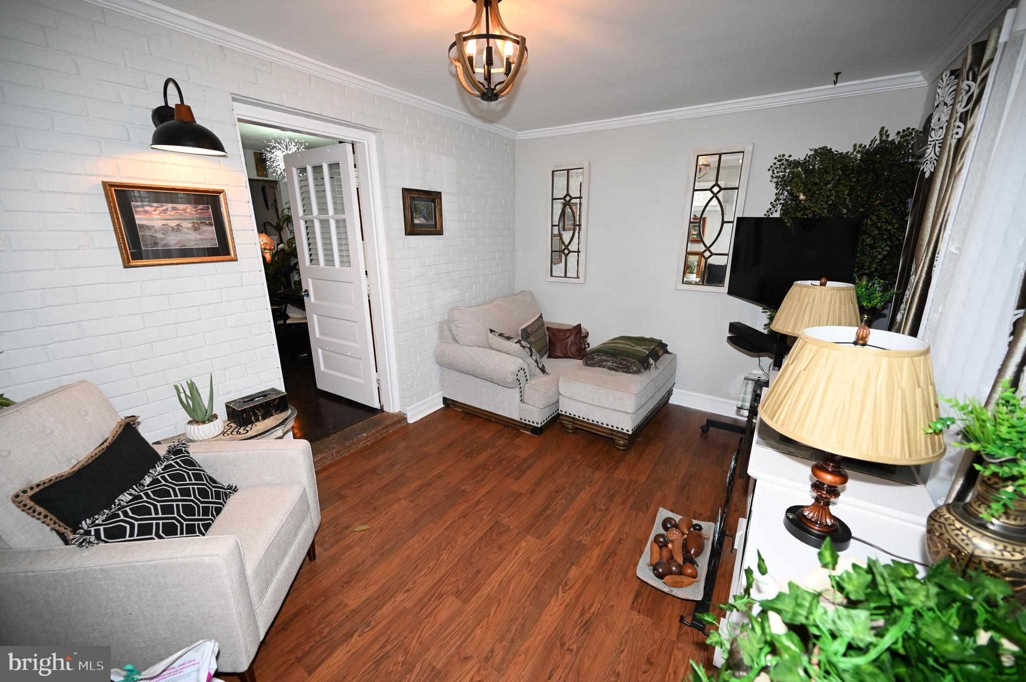 FAIRFAX WOODS - Residential