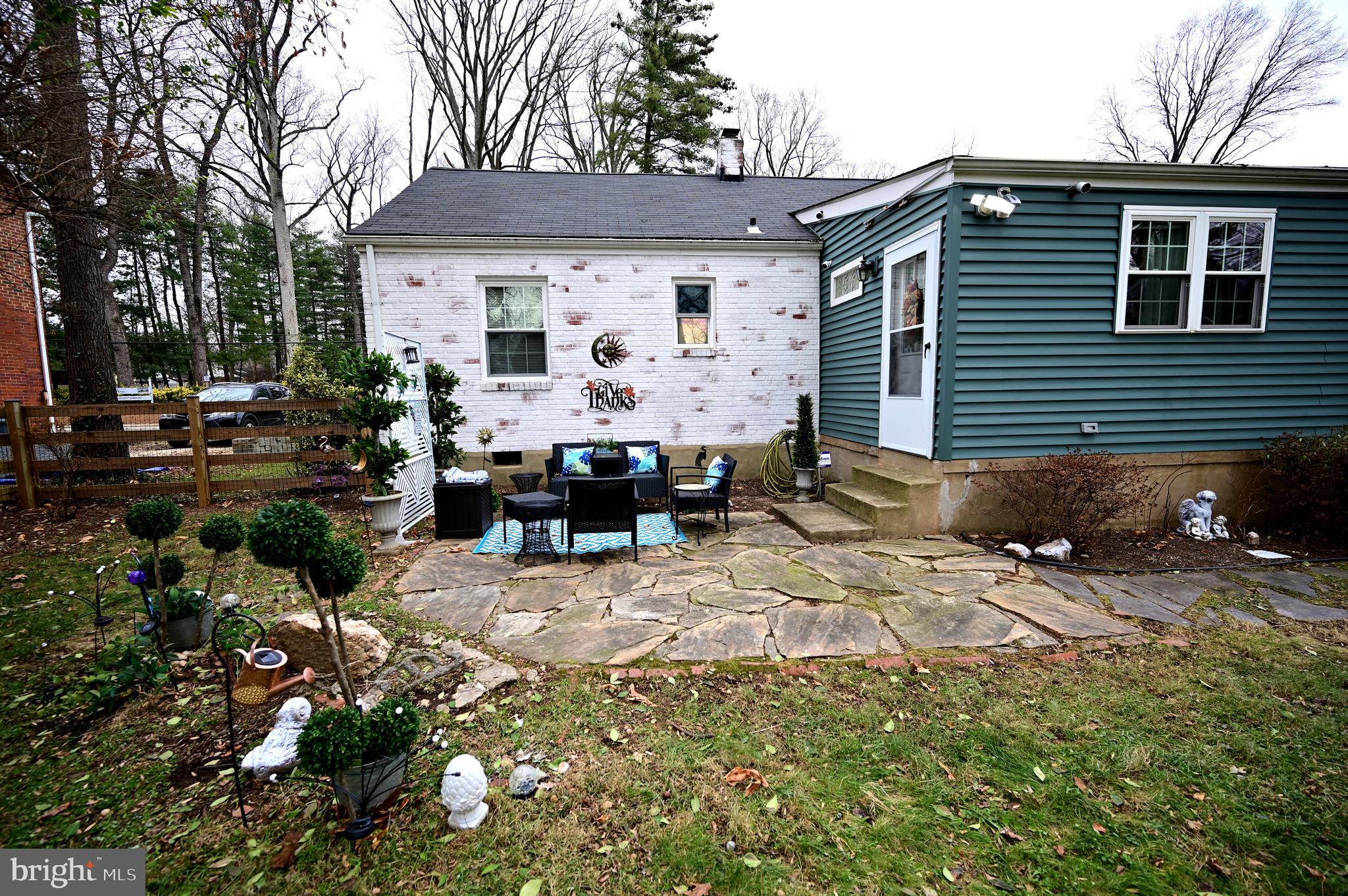 FAIRFAX WOODS - Residential