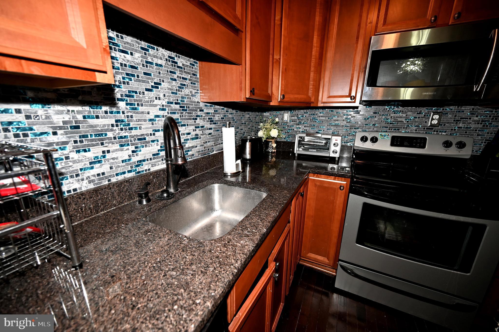 FAIRFAX WOODS - Residential