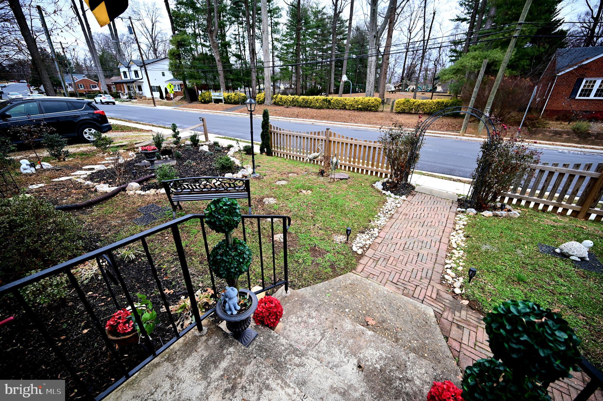 FAIRFAX WOODS - Residential