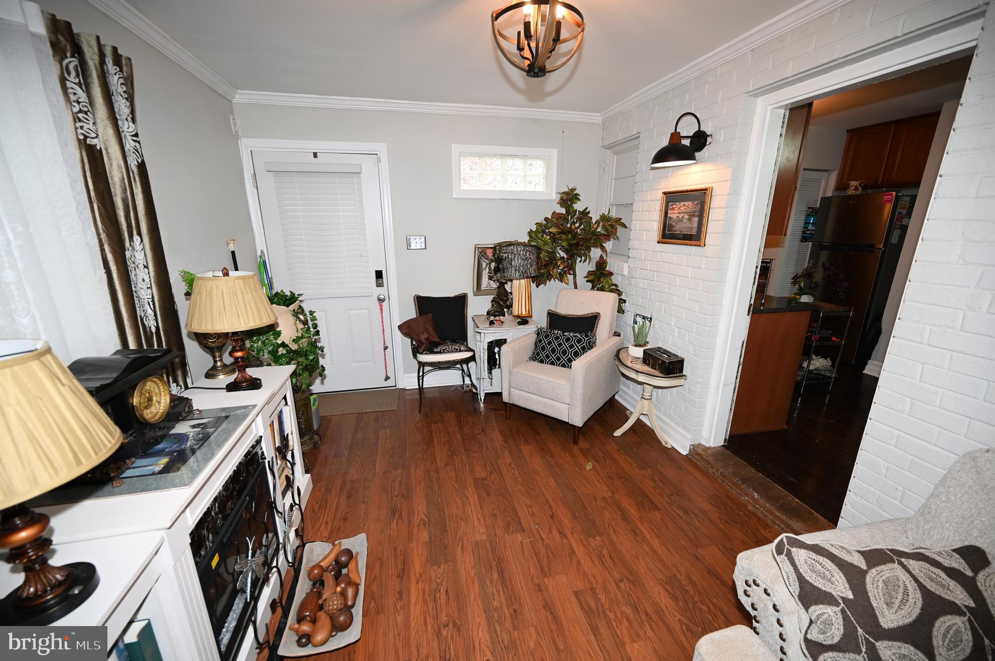 FAIRFAX WOODS - Residential