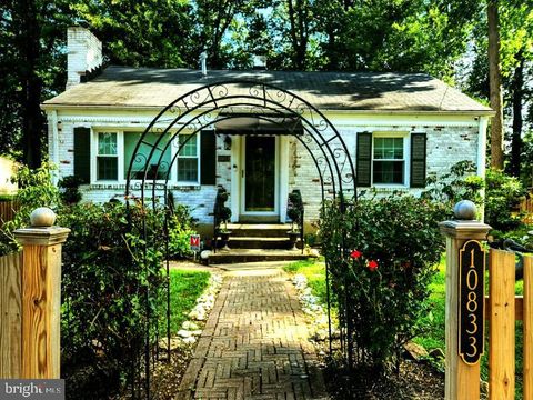 10833 WARWICK AVENUE FAIRFAX VA 22030