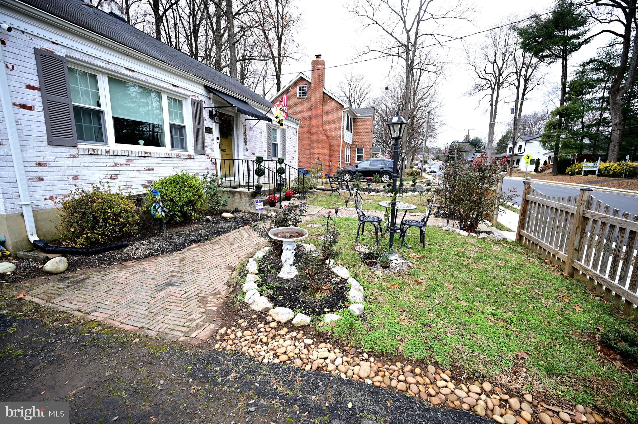 FAIRFAX WOODS - Residential