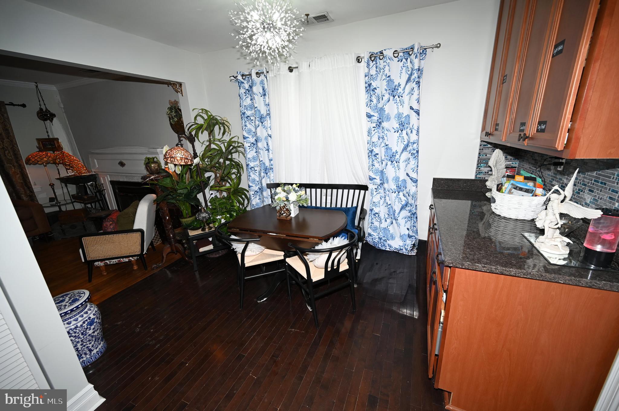 FAIRFAX WOODS - Residential