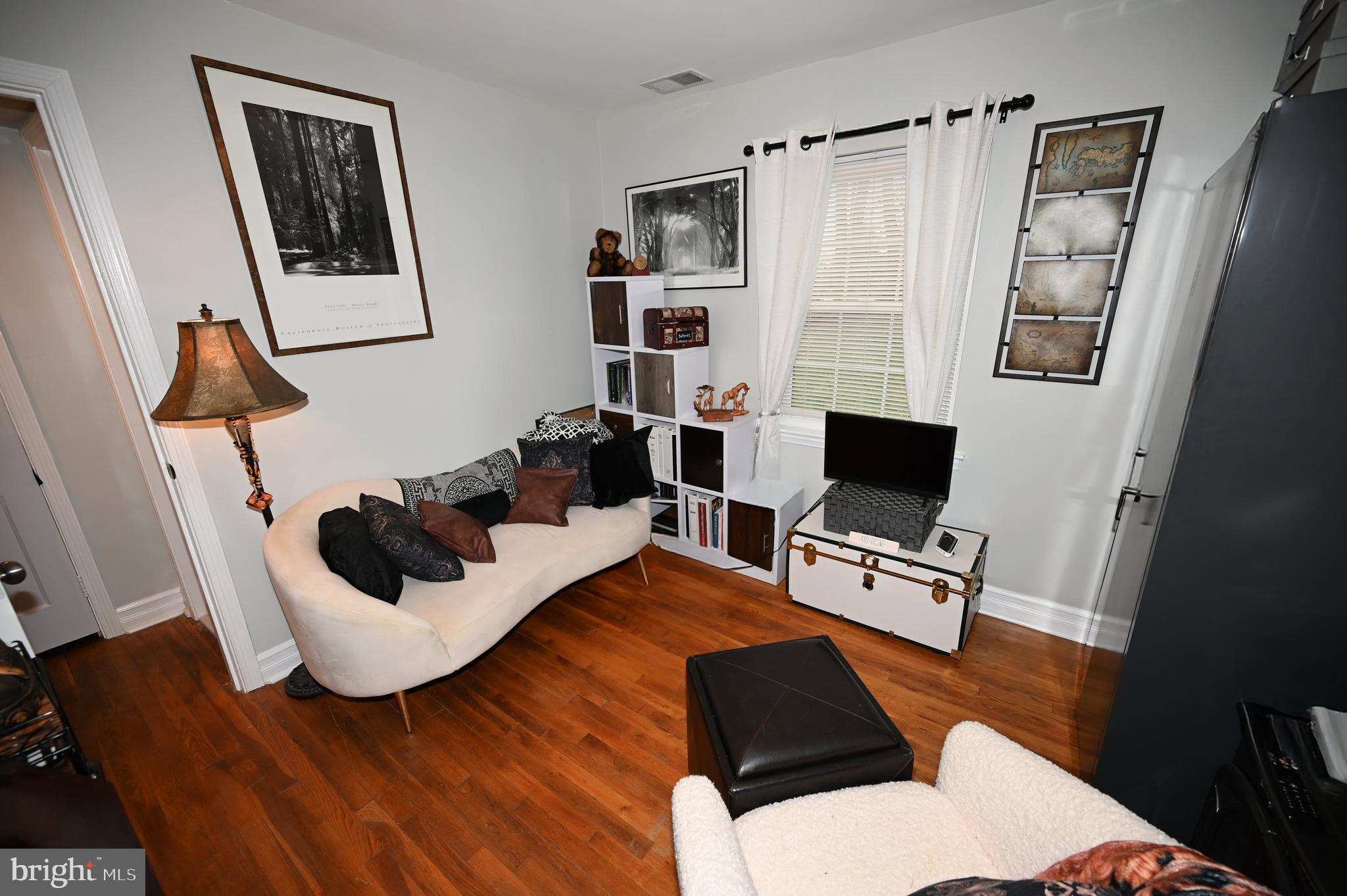 FAIRFAX WOODS - Residential